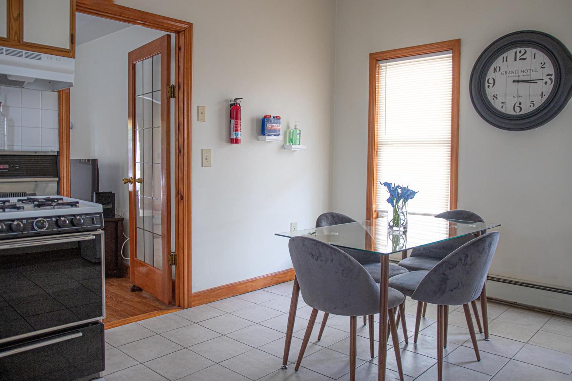 Cozy Get Away Somerville