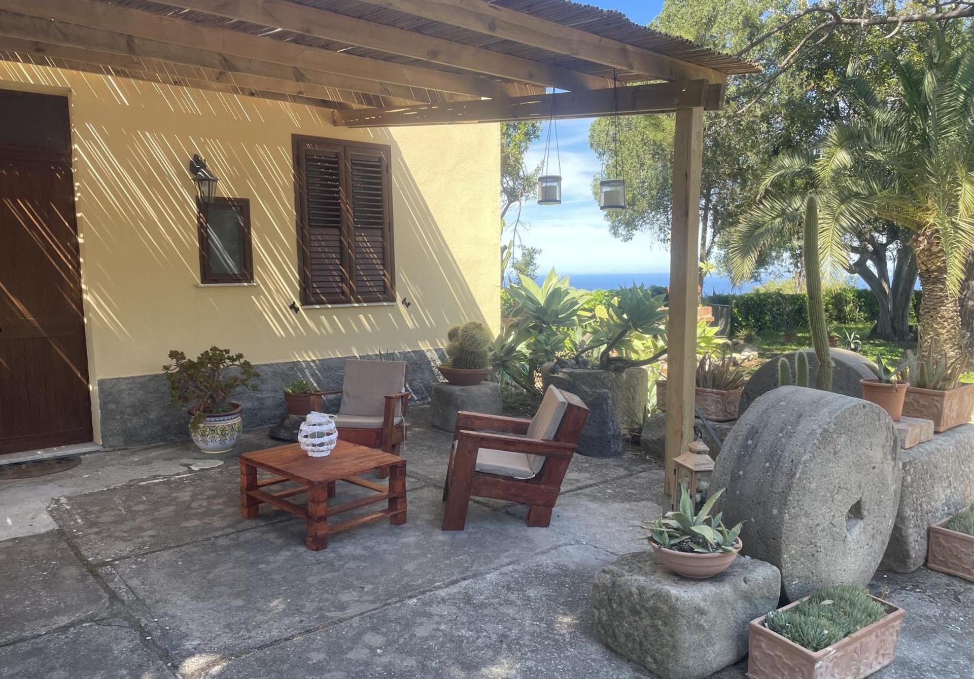 Bouganville in Villa Greco