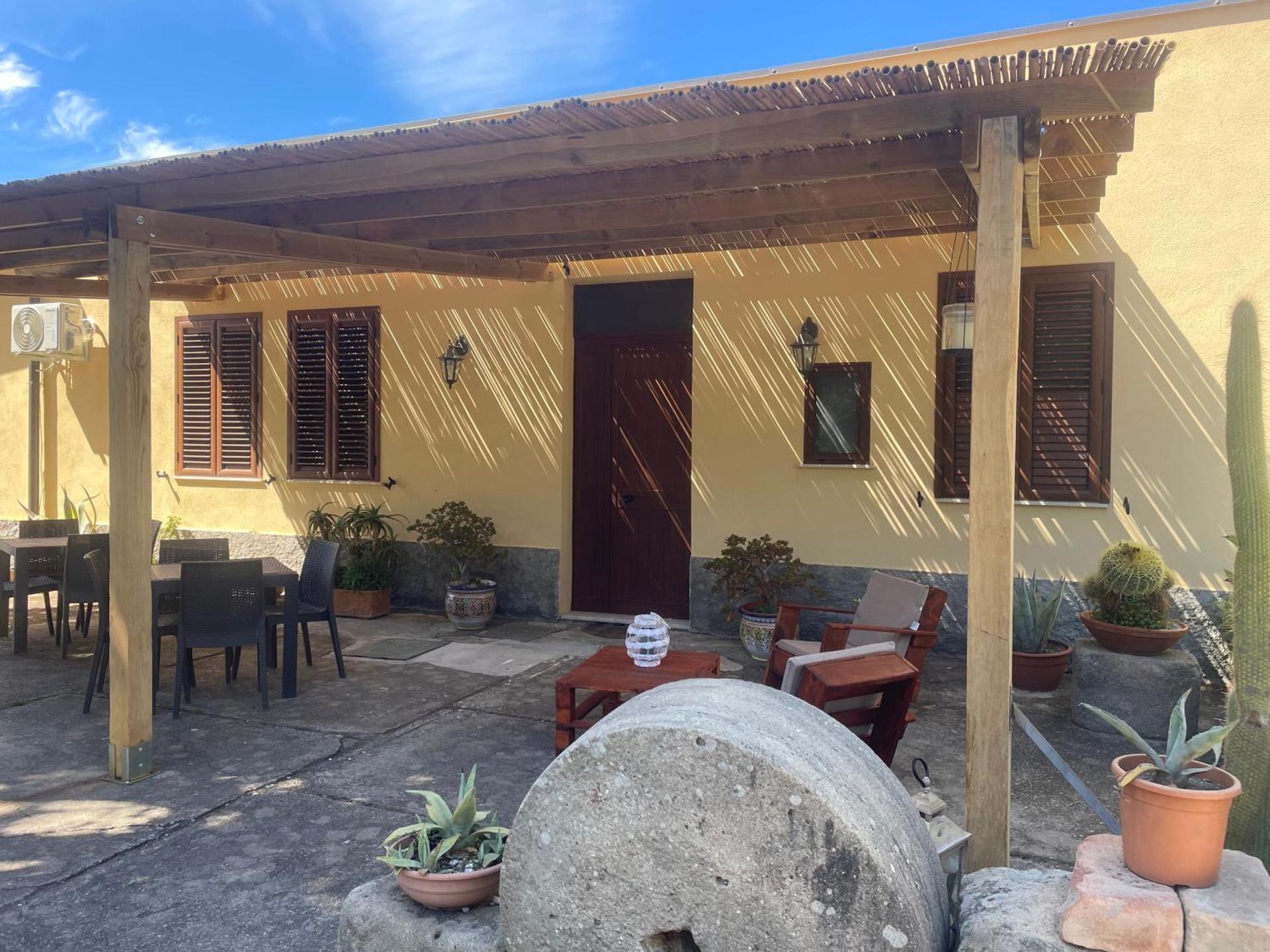 Bouganville in Villa Greco