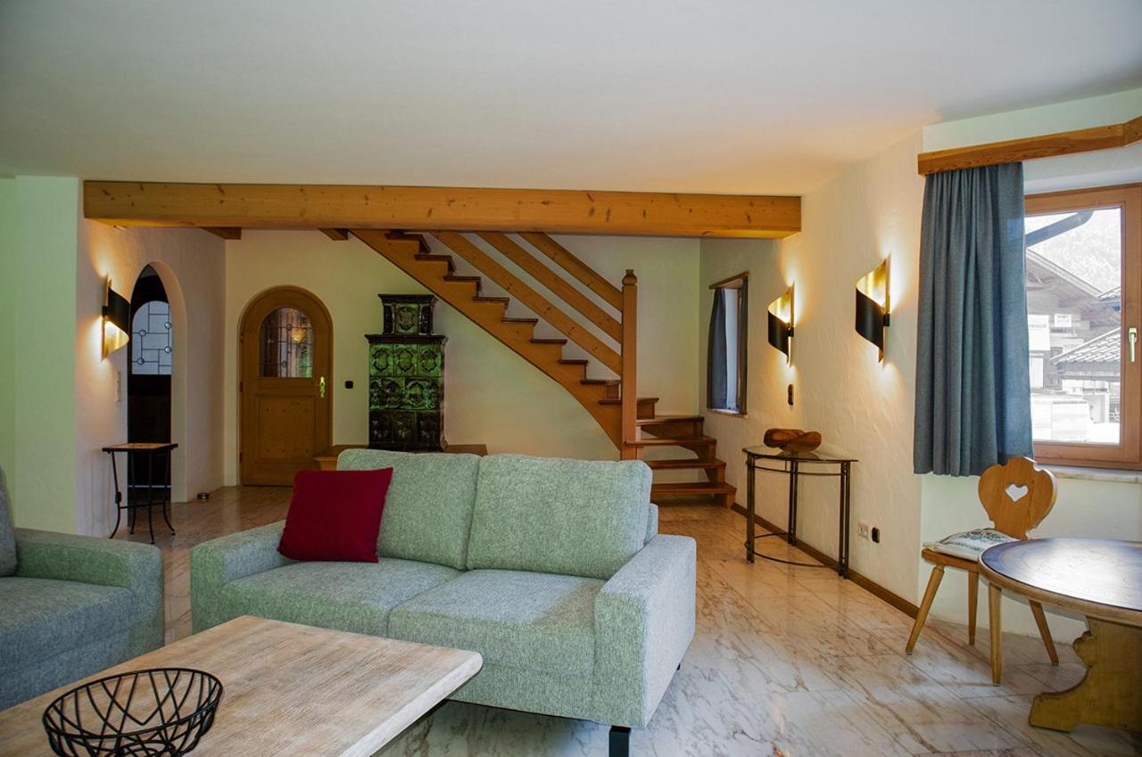 Two-Bedroom Apartment with Balcony and Terrace "Kreuzeck"