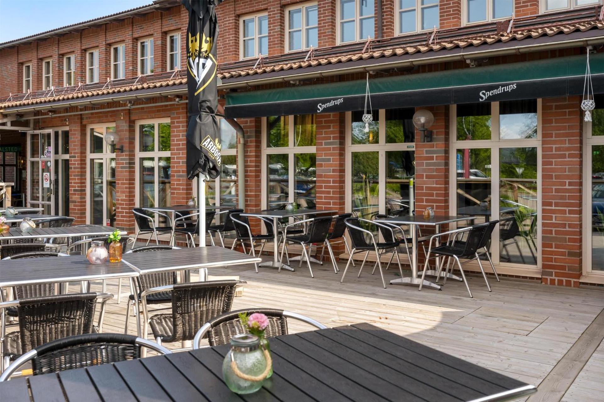 Restaurant/places to eat