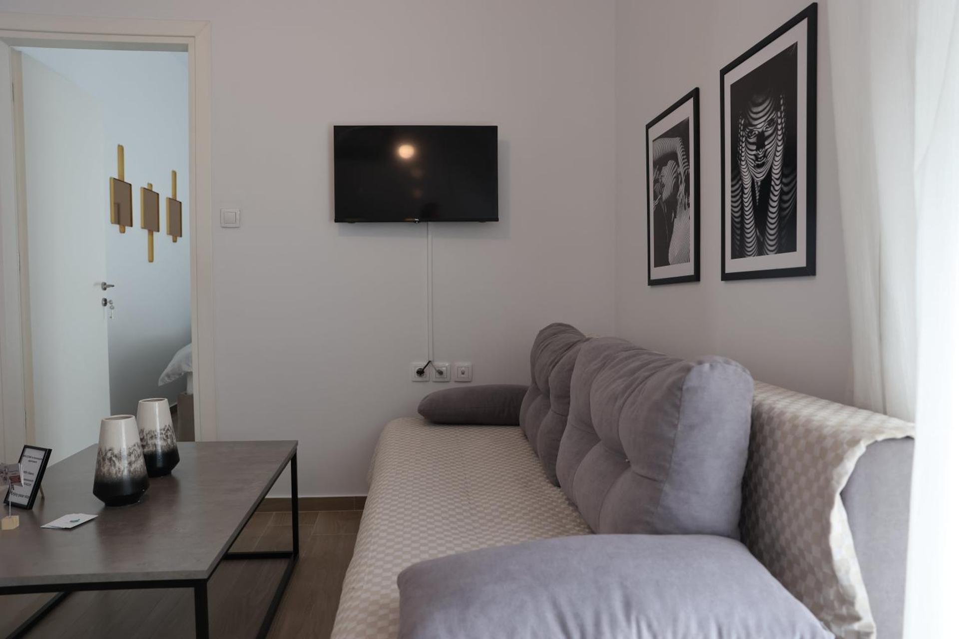 iliana's apartment 3