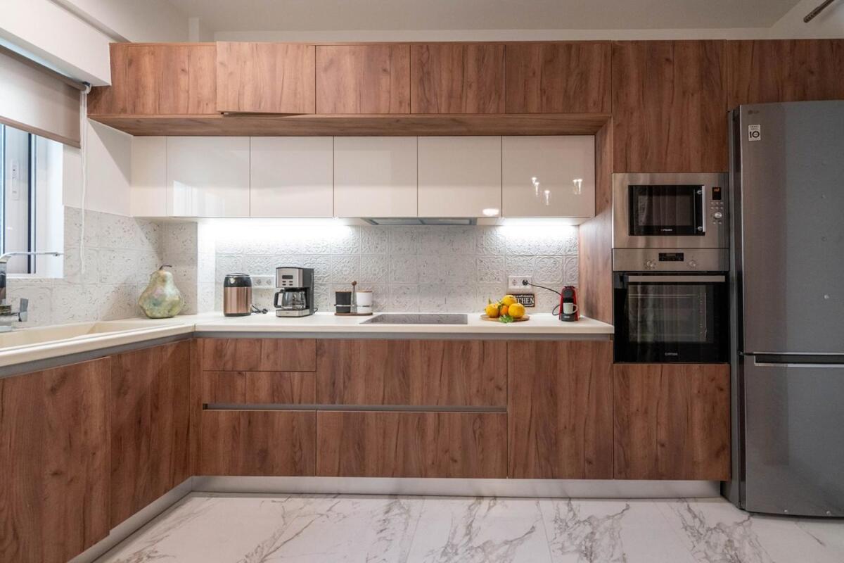 Zenon Homes 3nd Floor, Kalamata Center