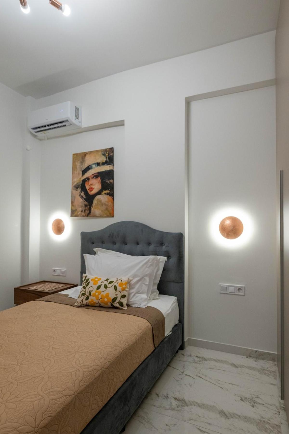 Zenon Homes 3nd Floor, Kalamata Center