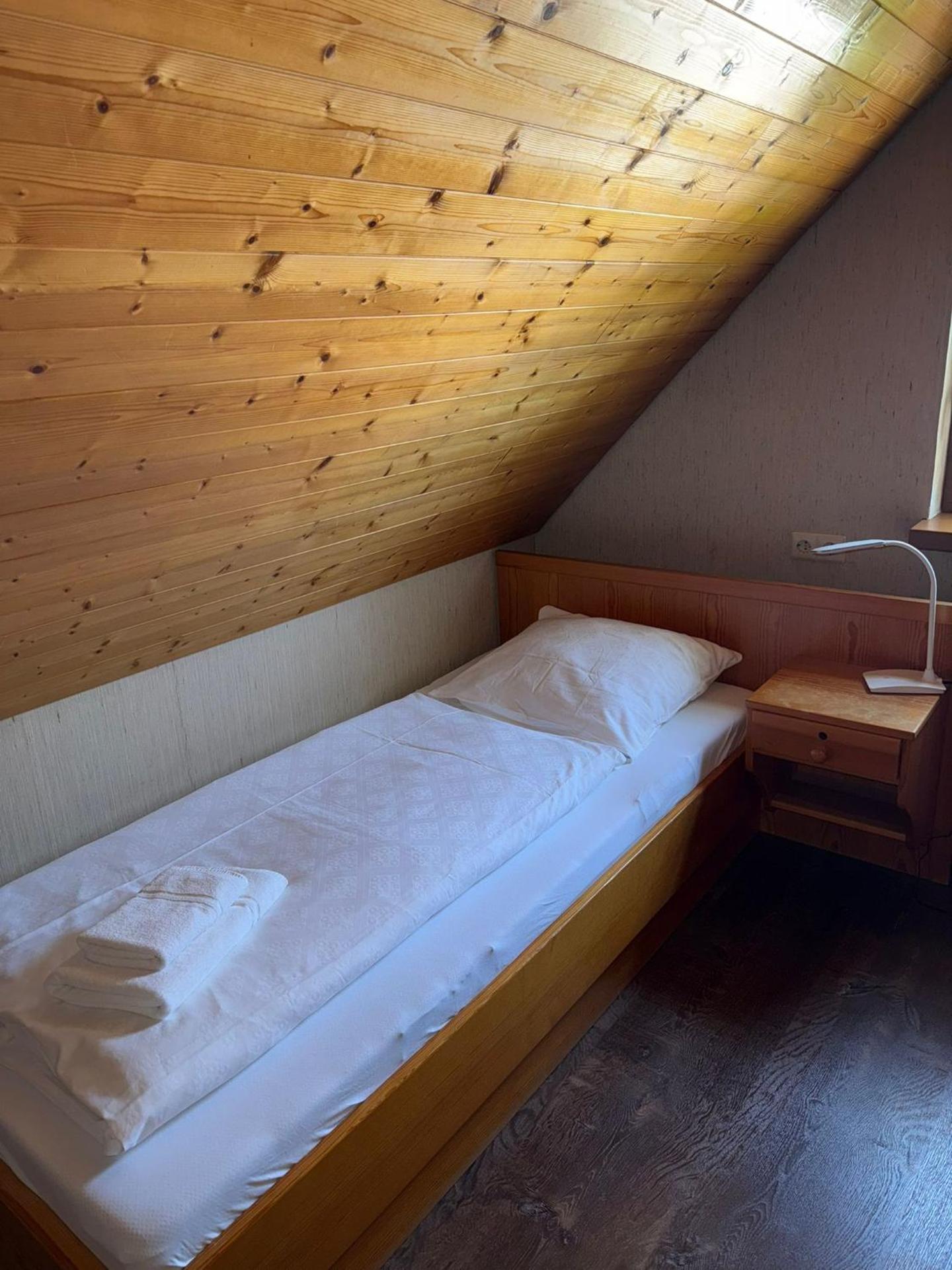 Quintuple Room (5 Adults)