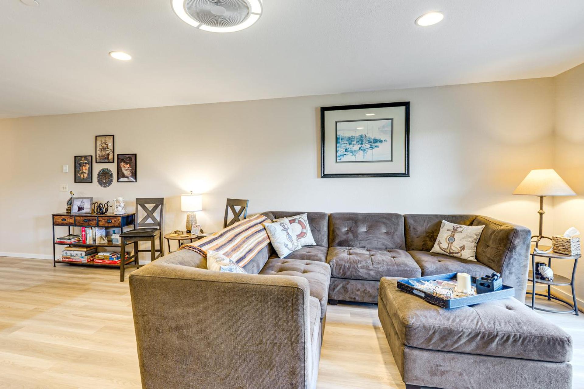 23-Mile Canal On-Site Condo in Ocean Shores!