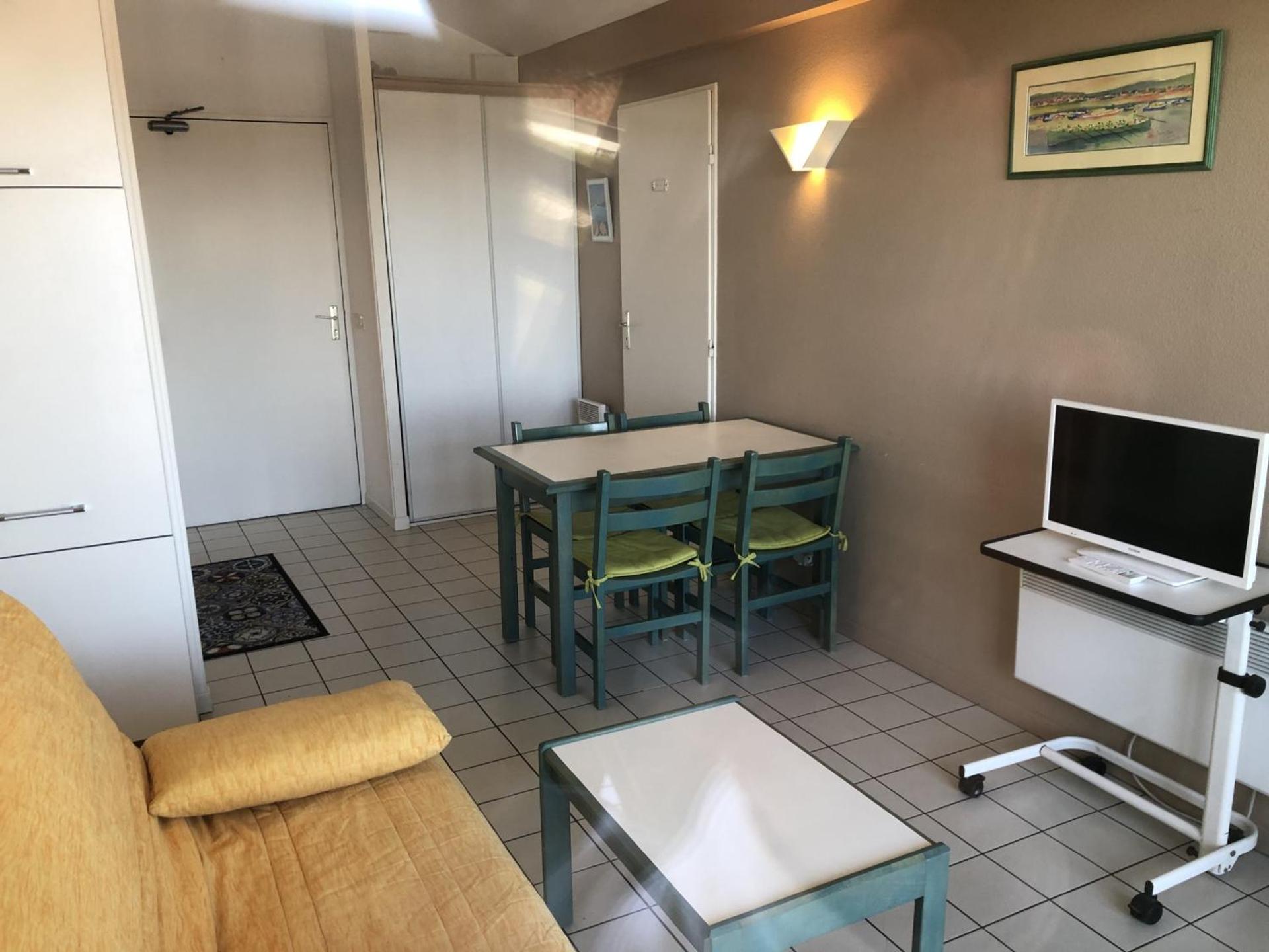Appartement avec Terrasse et Piscine à Guéthary, Proche Plages - FR-1-239-604