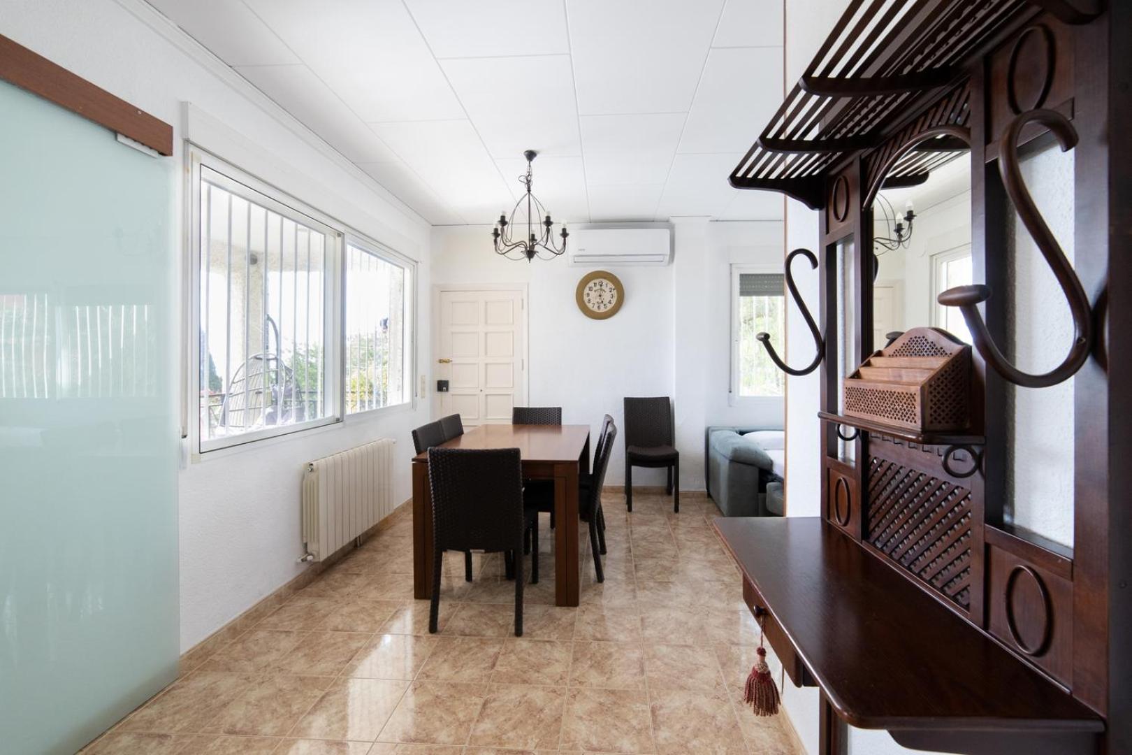 Charming house with private tennis court and pool