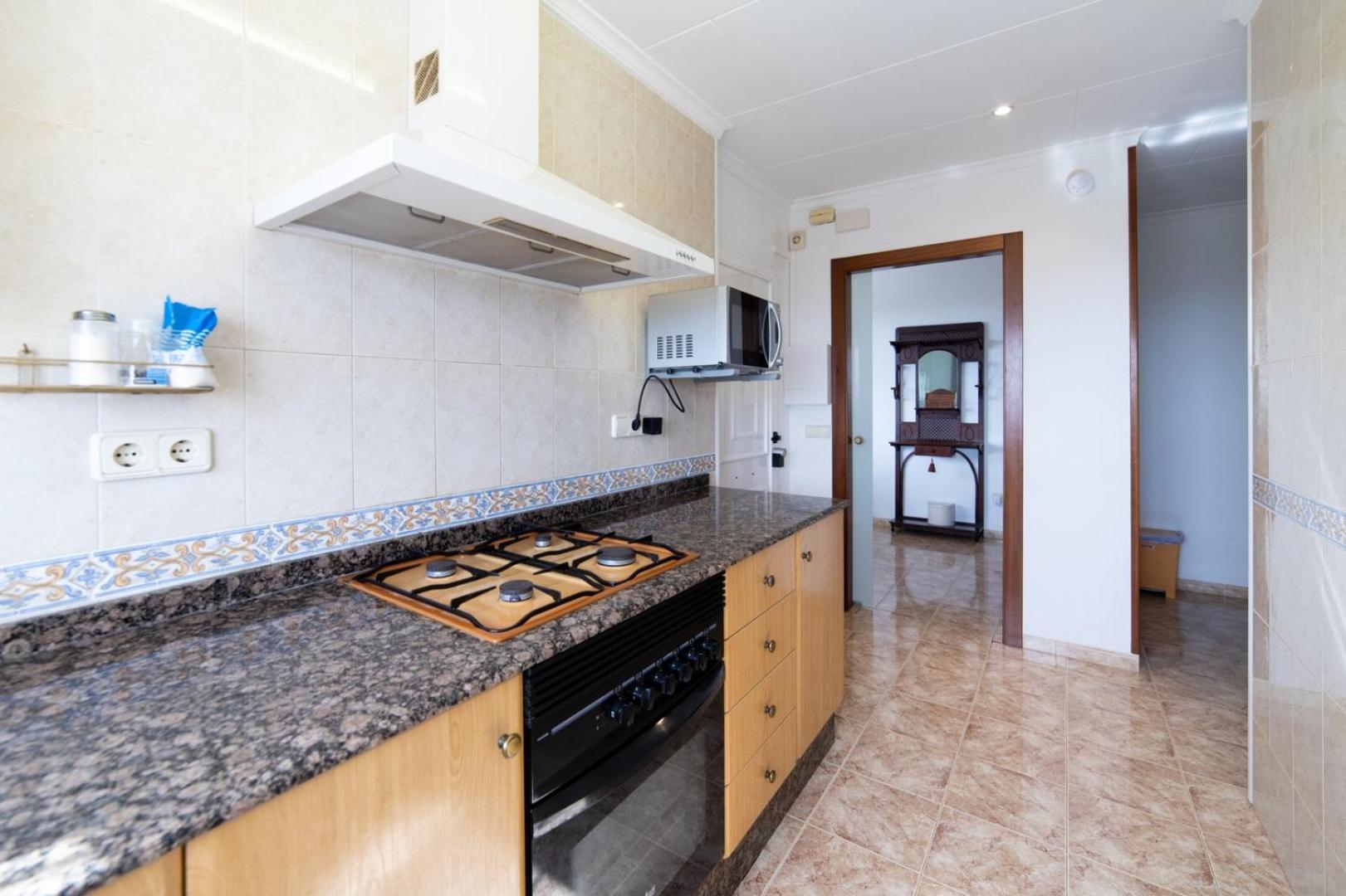 Charming house with private tennis court and pool