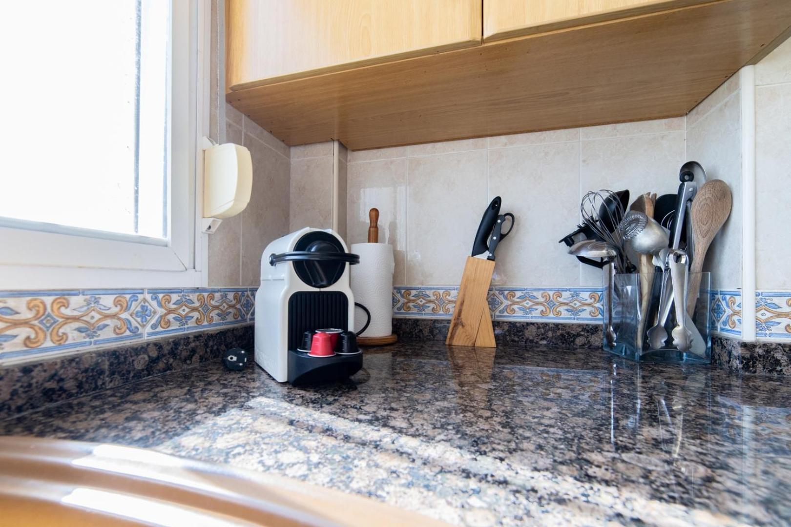 Charming house with private tennis court and pool