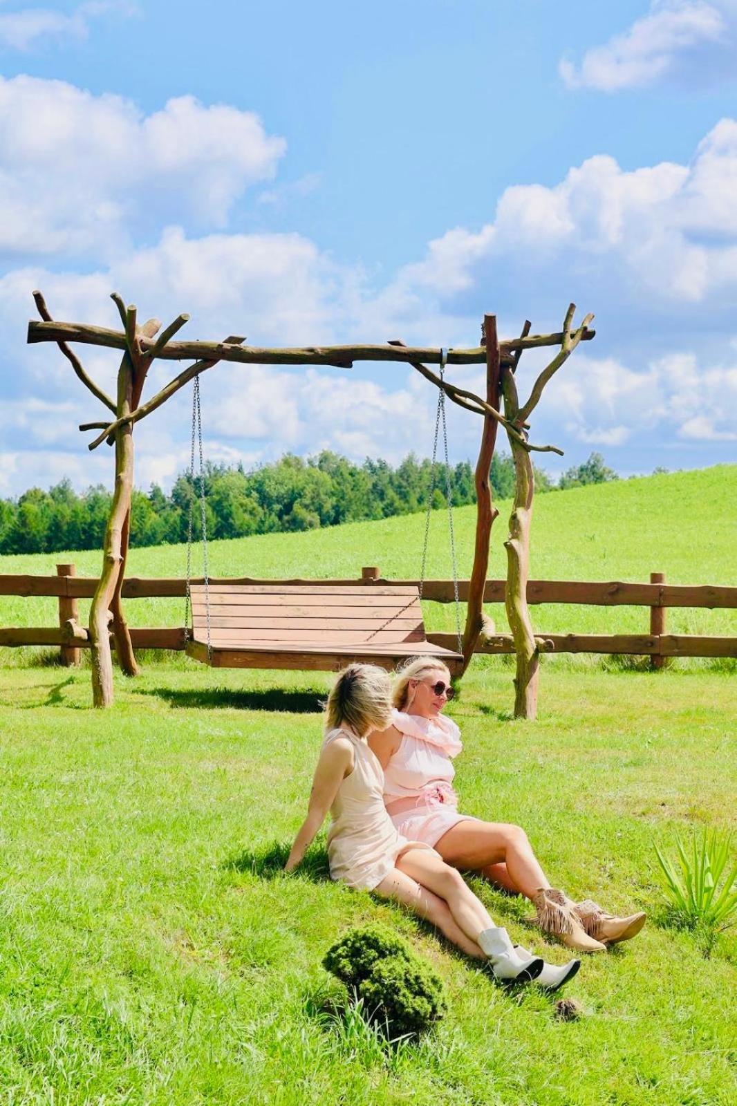 Domki Eden Kaszuby balia sauna alpaki mini zoo