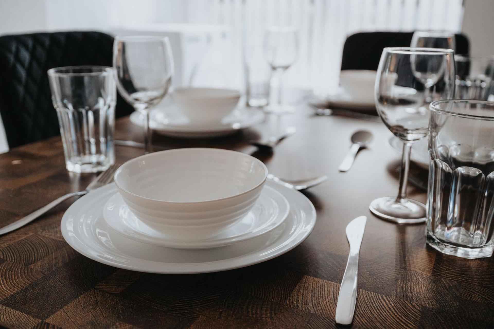 Pristine Old Trafford & City Centre 2BD 2BT Apt - Balcony