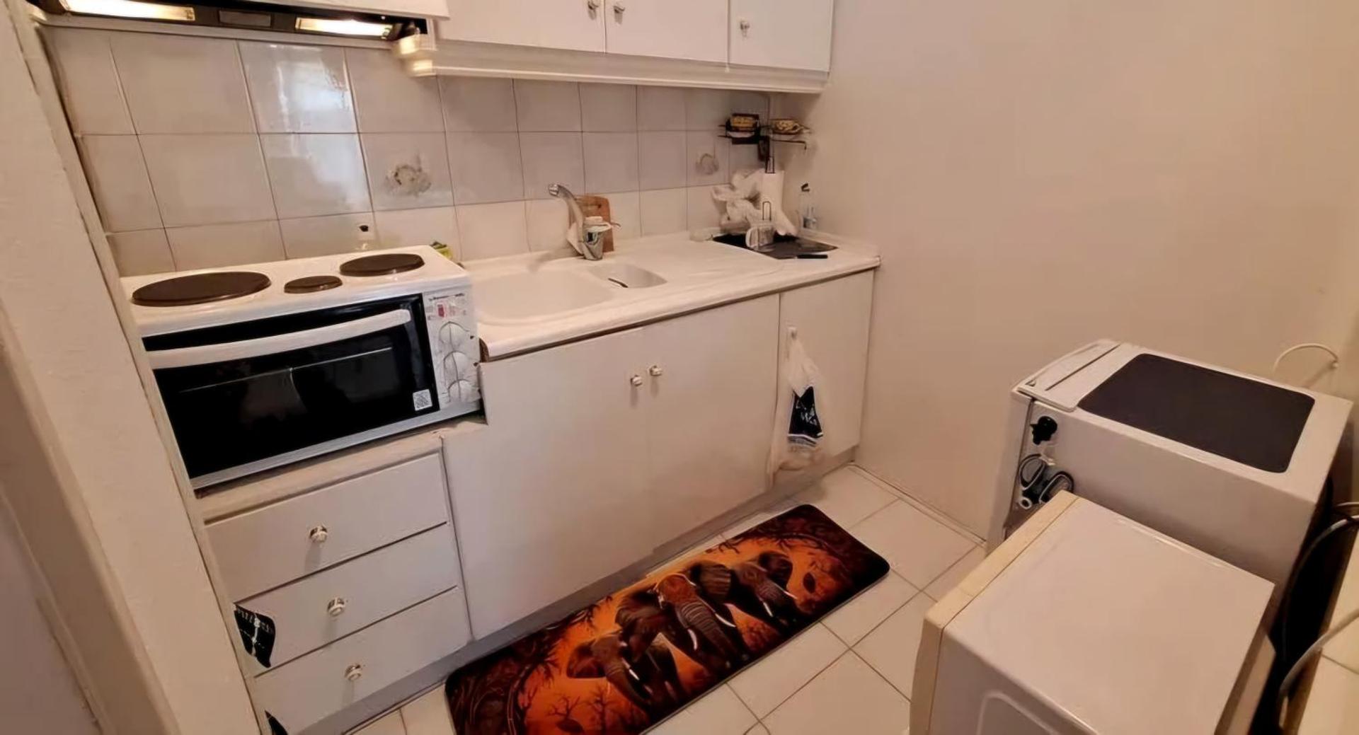 Chronografos studio apartment