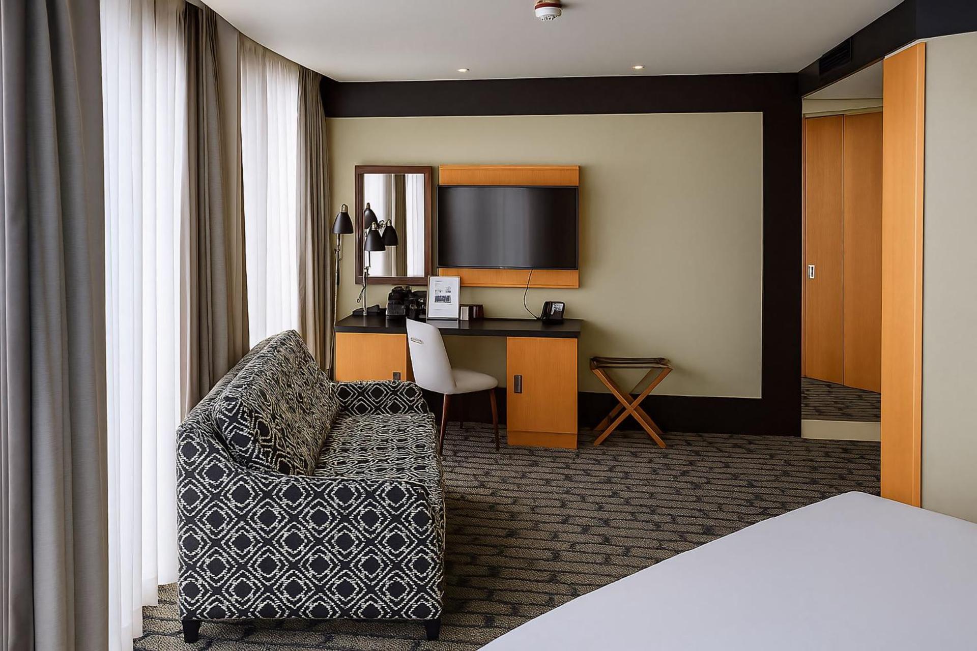 Holiday Inn Salisbury - Stonehenge by IHG