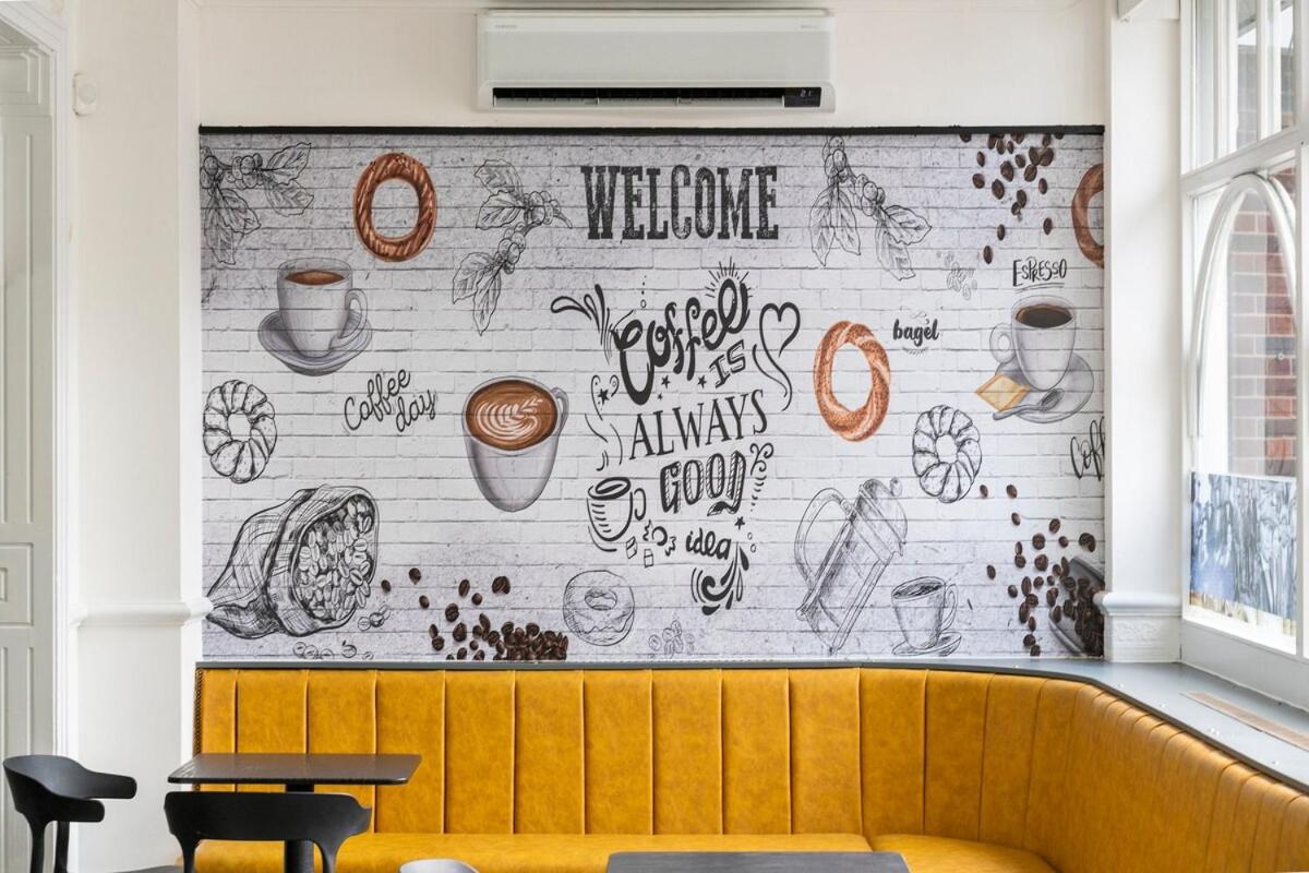 Chic, Cosy Hotel in Centre with Parking