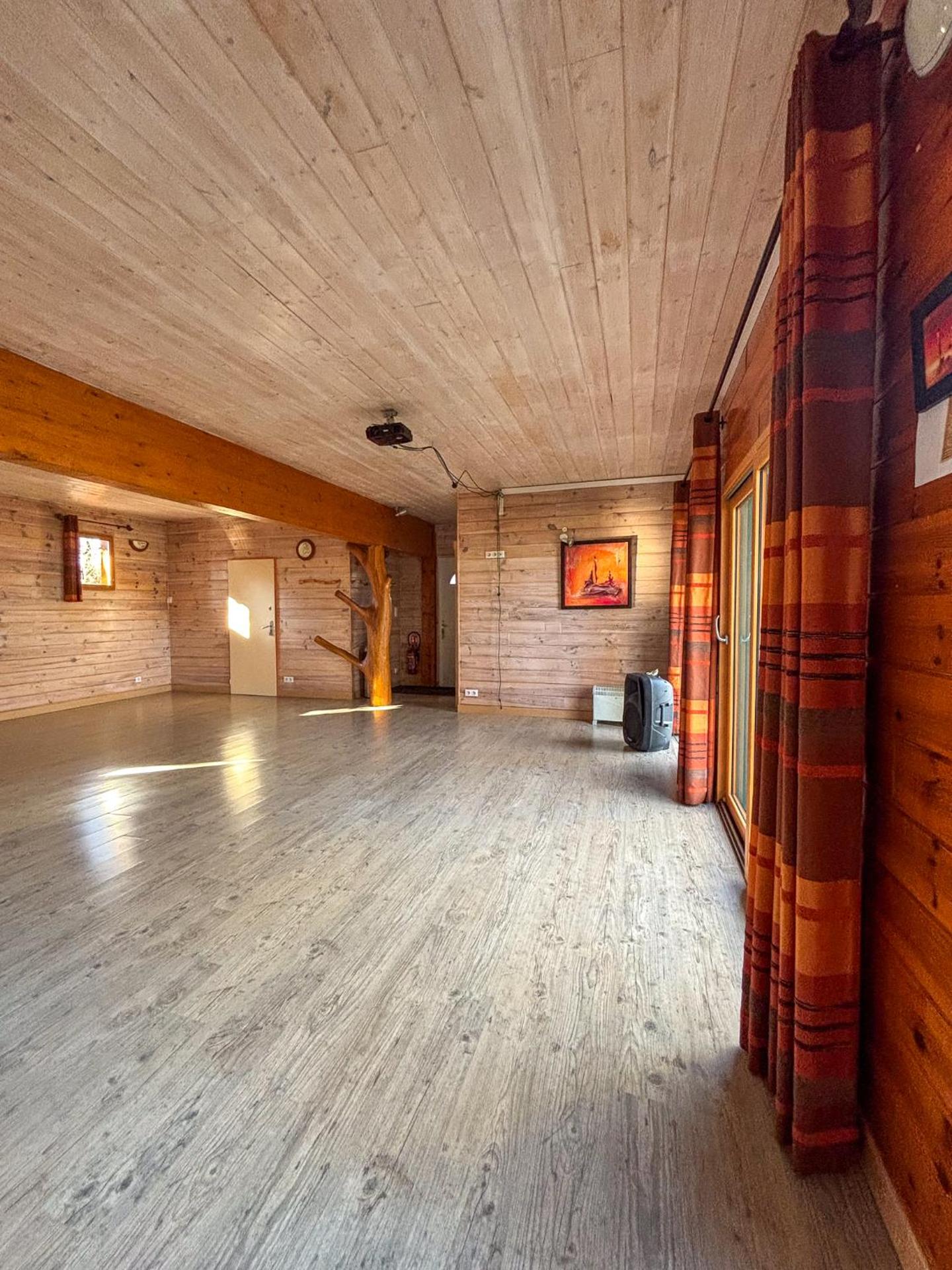 Meeting/conference room