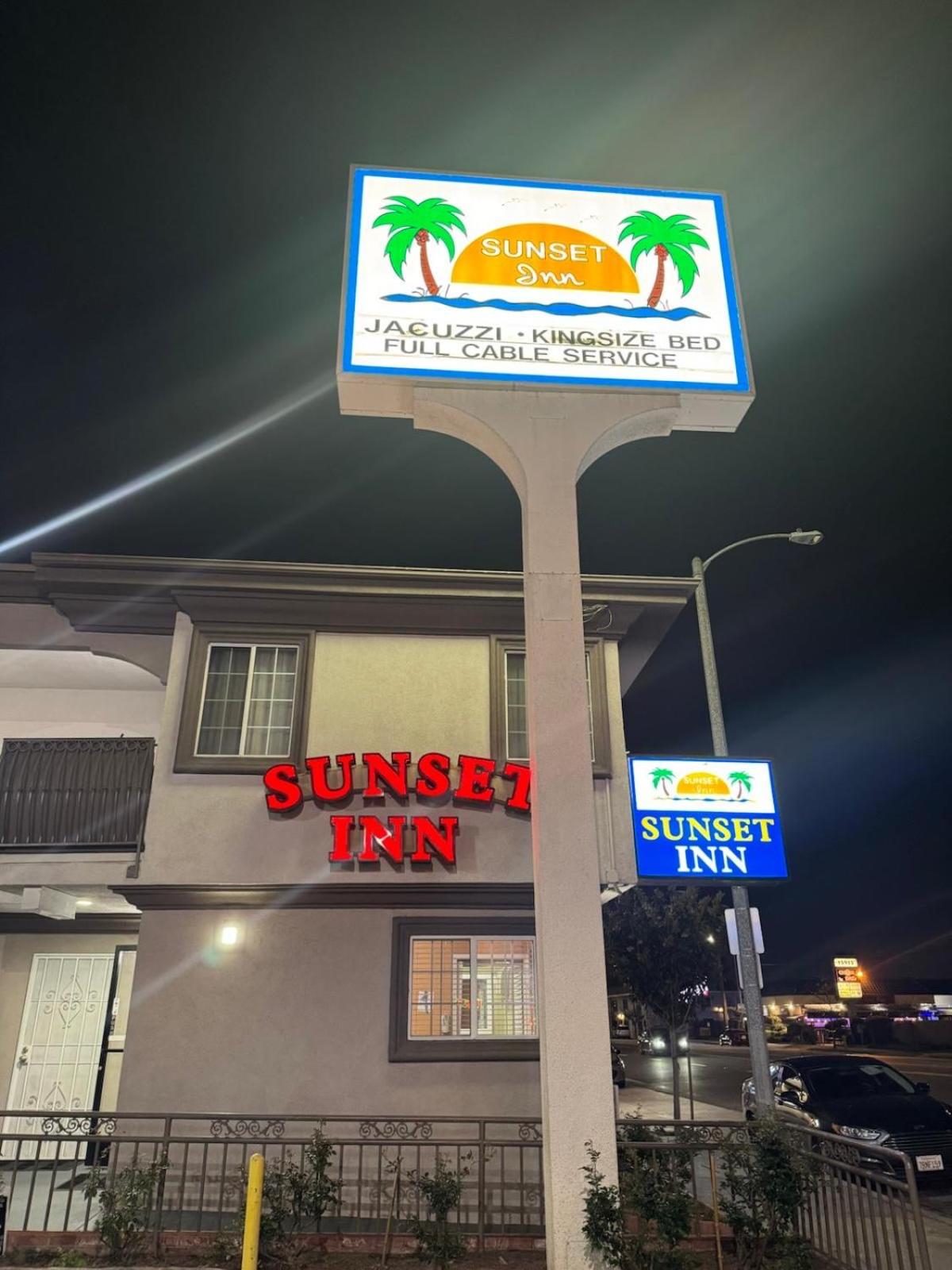 Sunset Inn & Suites