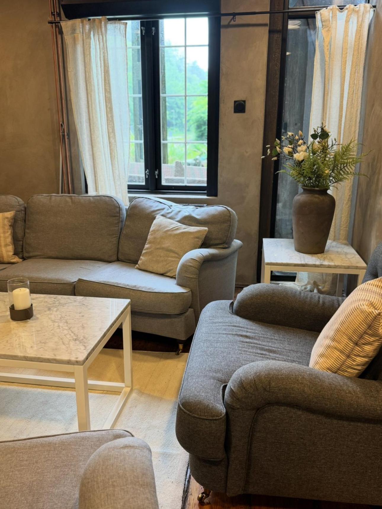 Tree Top Hill - The Old Station House - Båstad Holiday Apartments