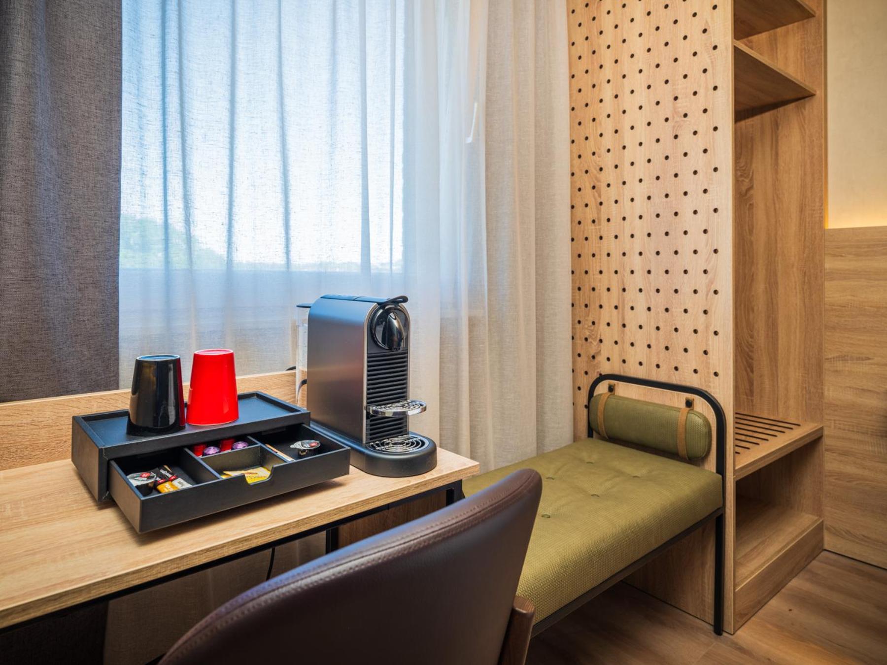 Coffee/tea facilities