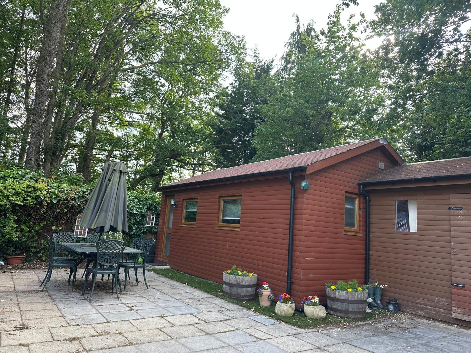 Station Approach Solihull Cabin Stays