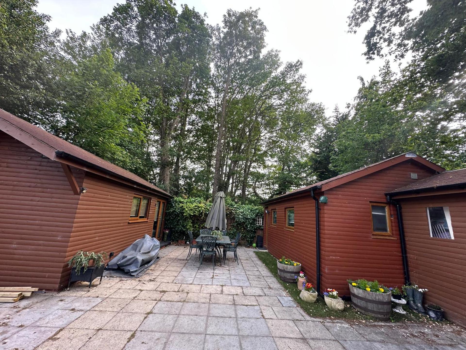 Station Approach Solihull Cabin Stays