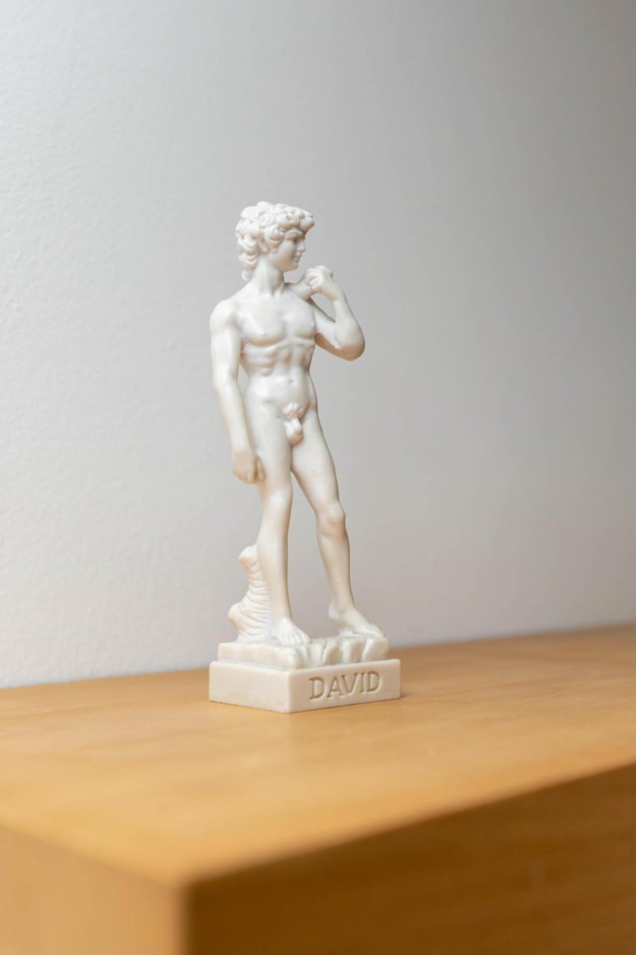 Homely 1 Bedroom Apartment in Beckton With Parking