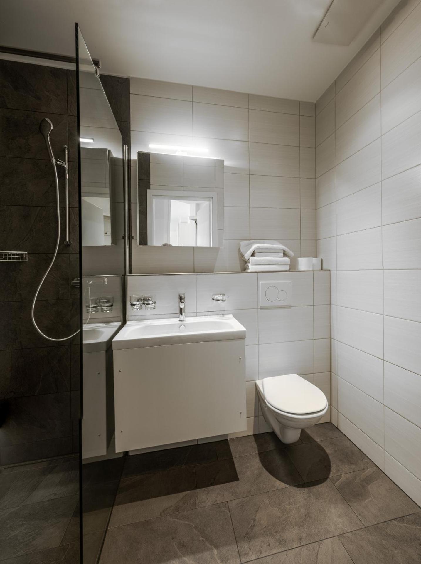 Luxury Apartments by Livingdowntown