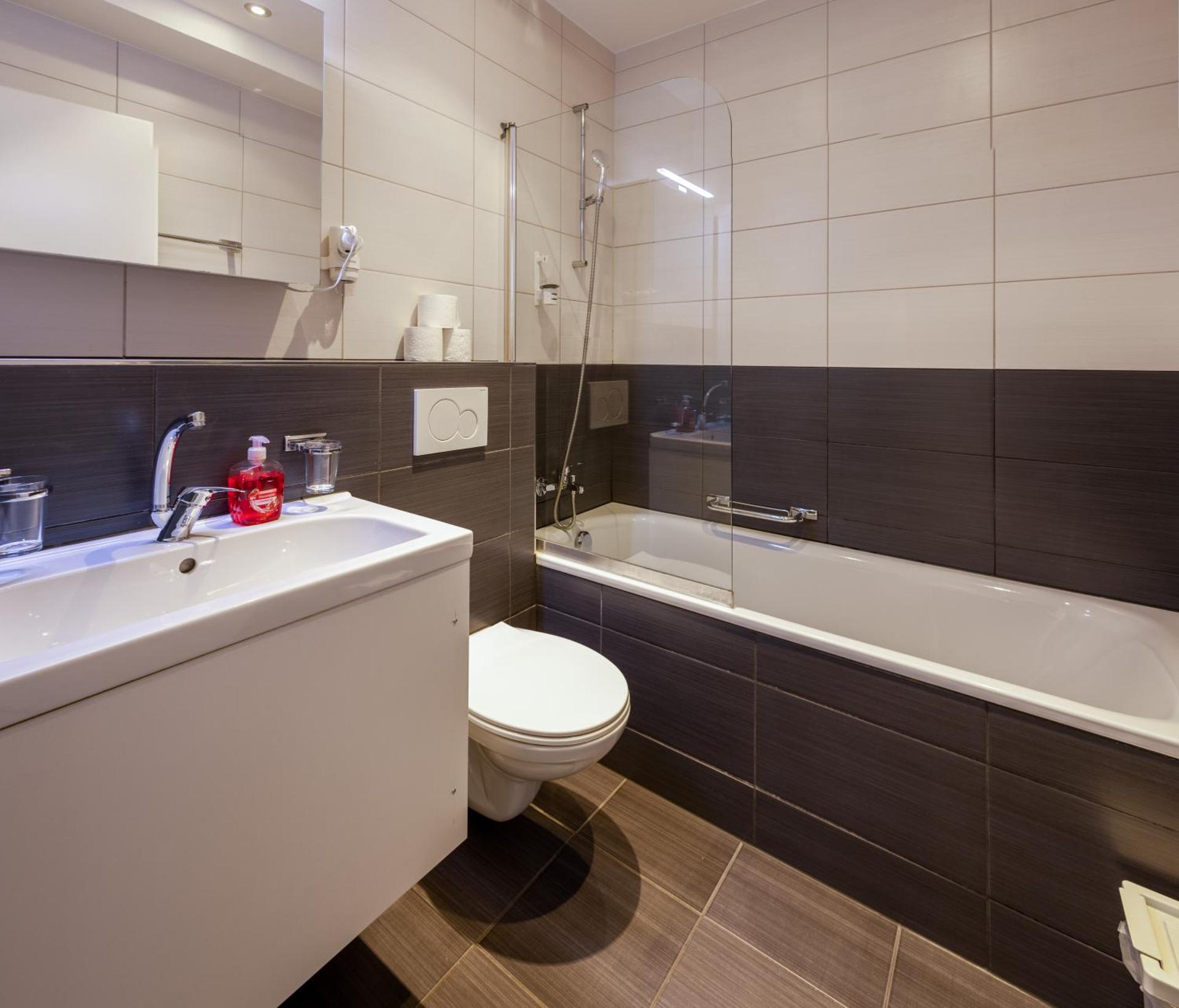 Luxury Apartments by Livingdowntown