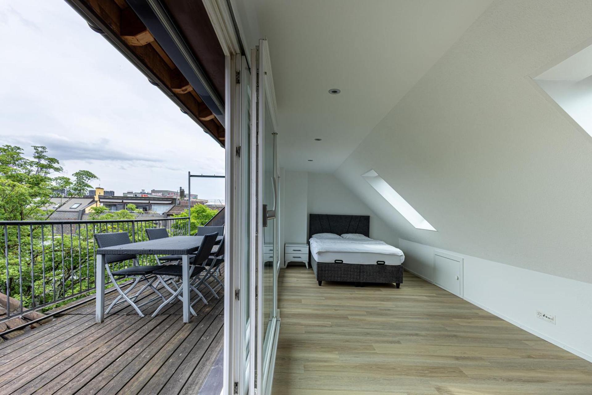 Luxury Apartments by Livingdowntown