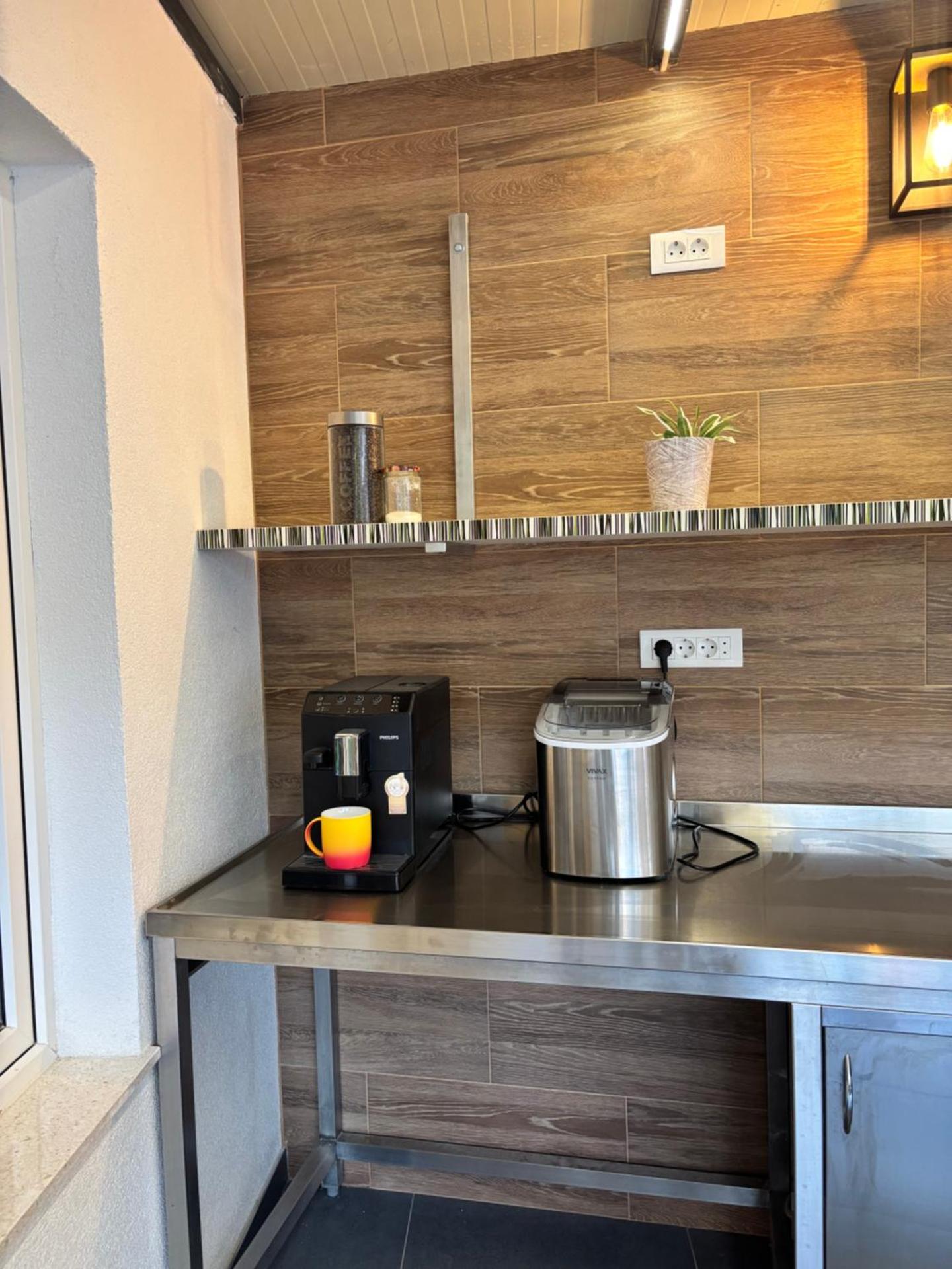 Coffee/tea facilities