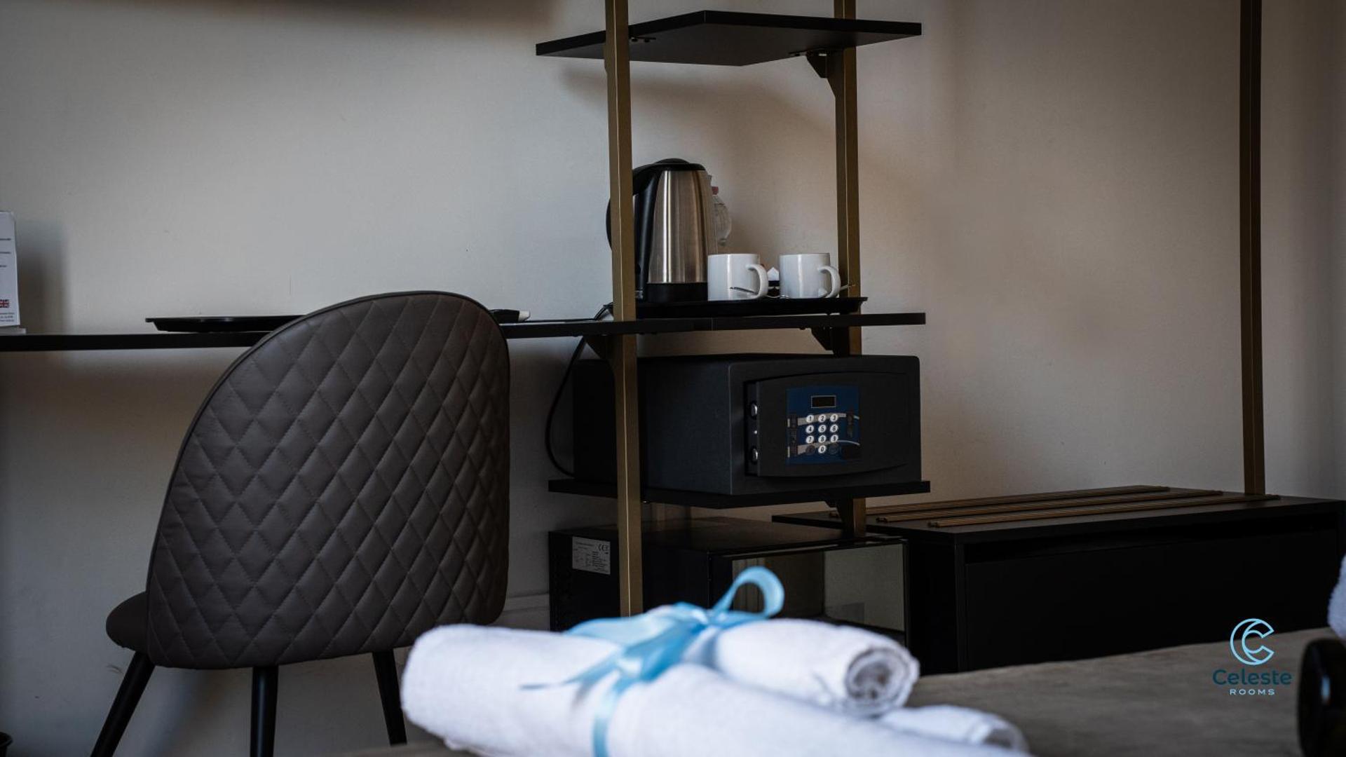 Celeste Rooms Bed and Breakfast