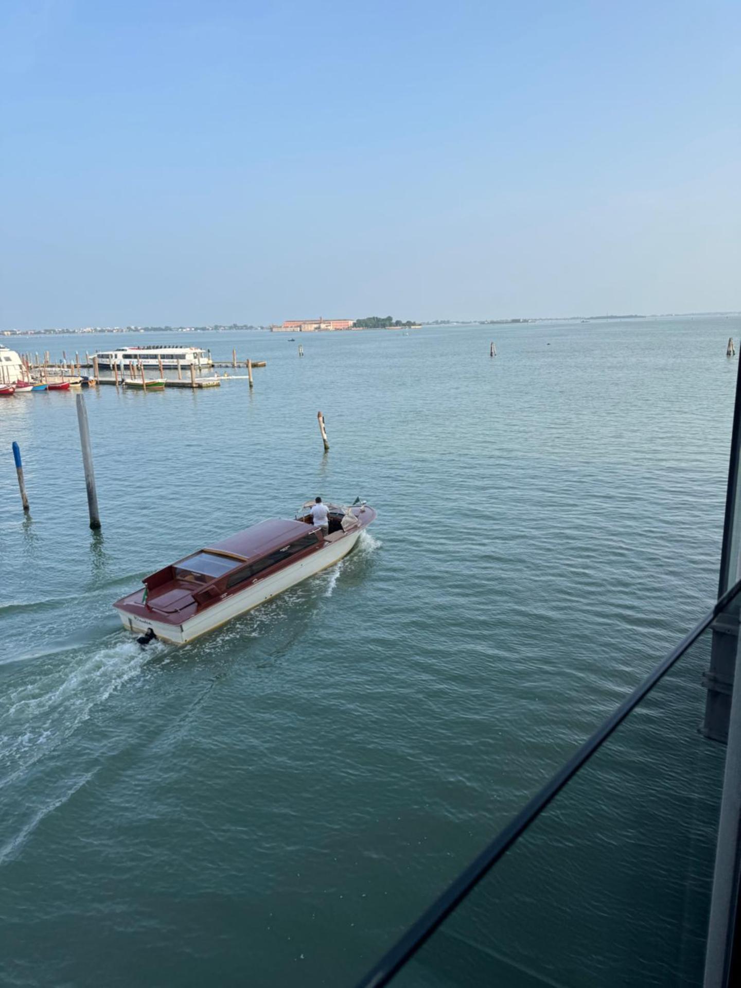 Deluxe Oliver's House