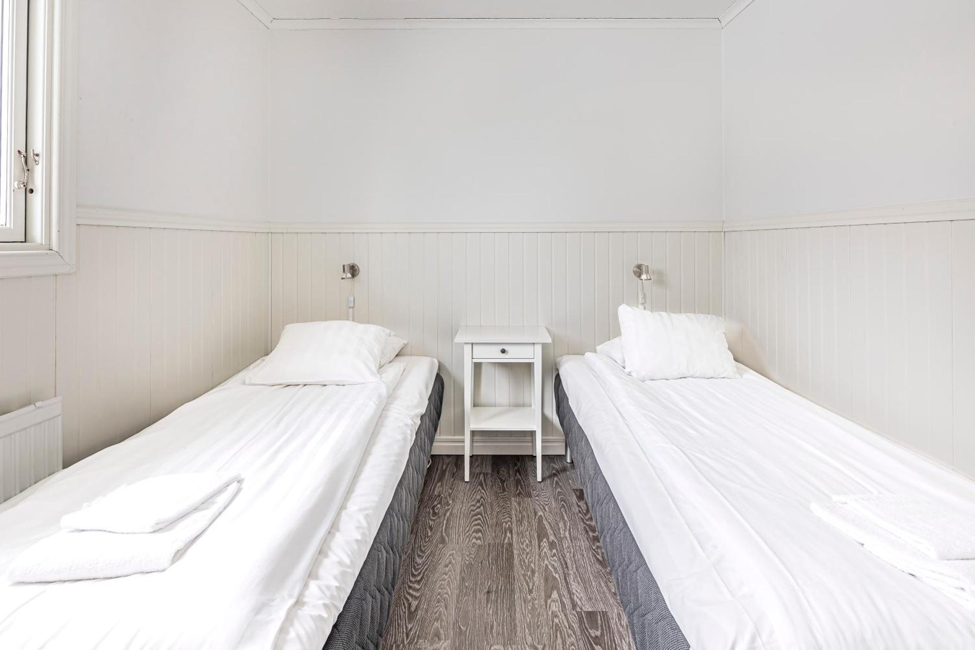 Twin Apartment with Wall Bed - Non-Smoking