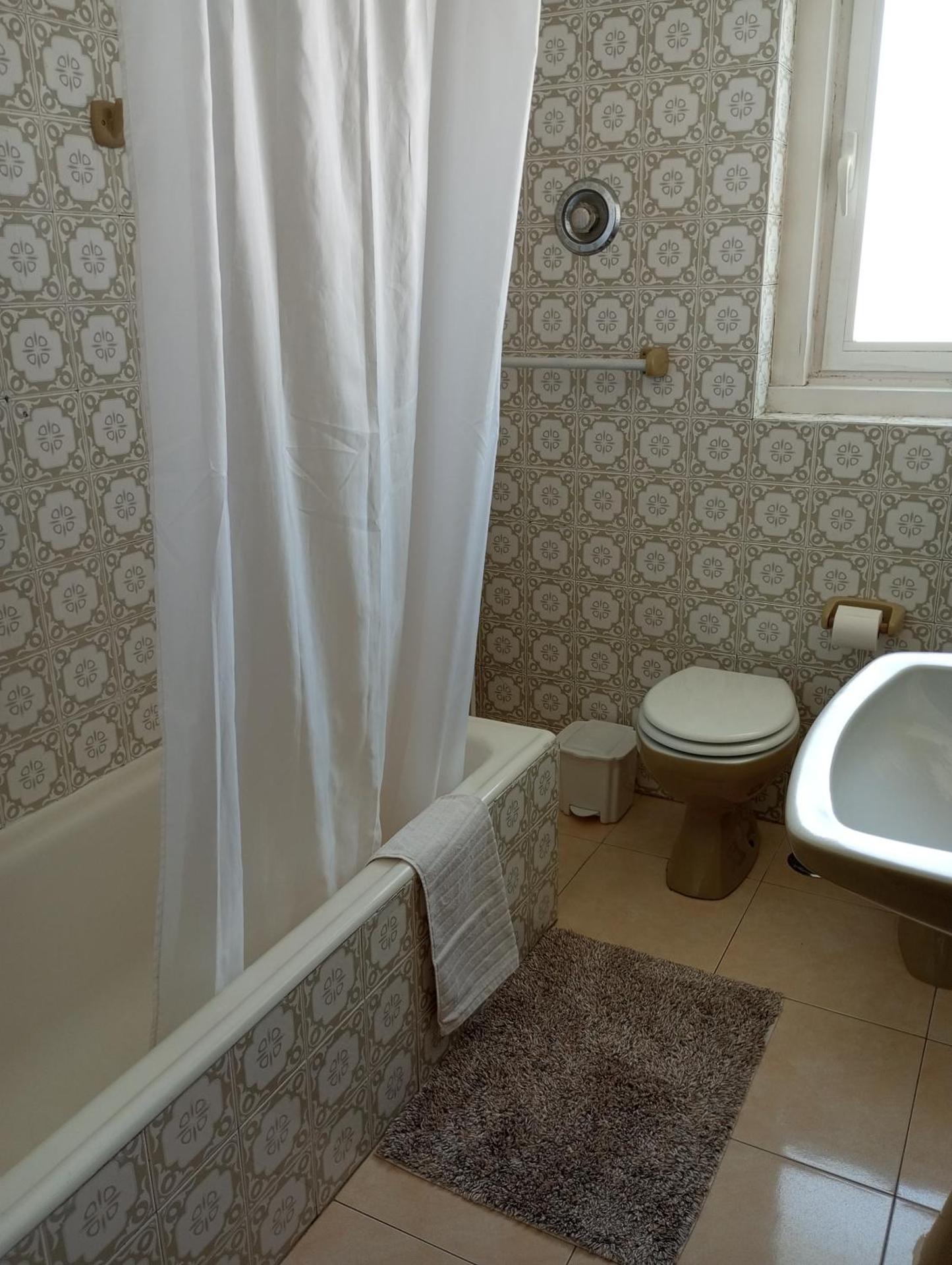 Casa de alojamento local (T2) Queluz de Baixo