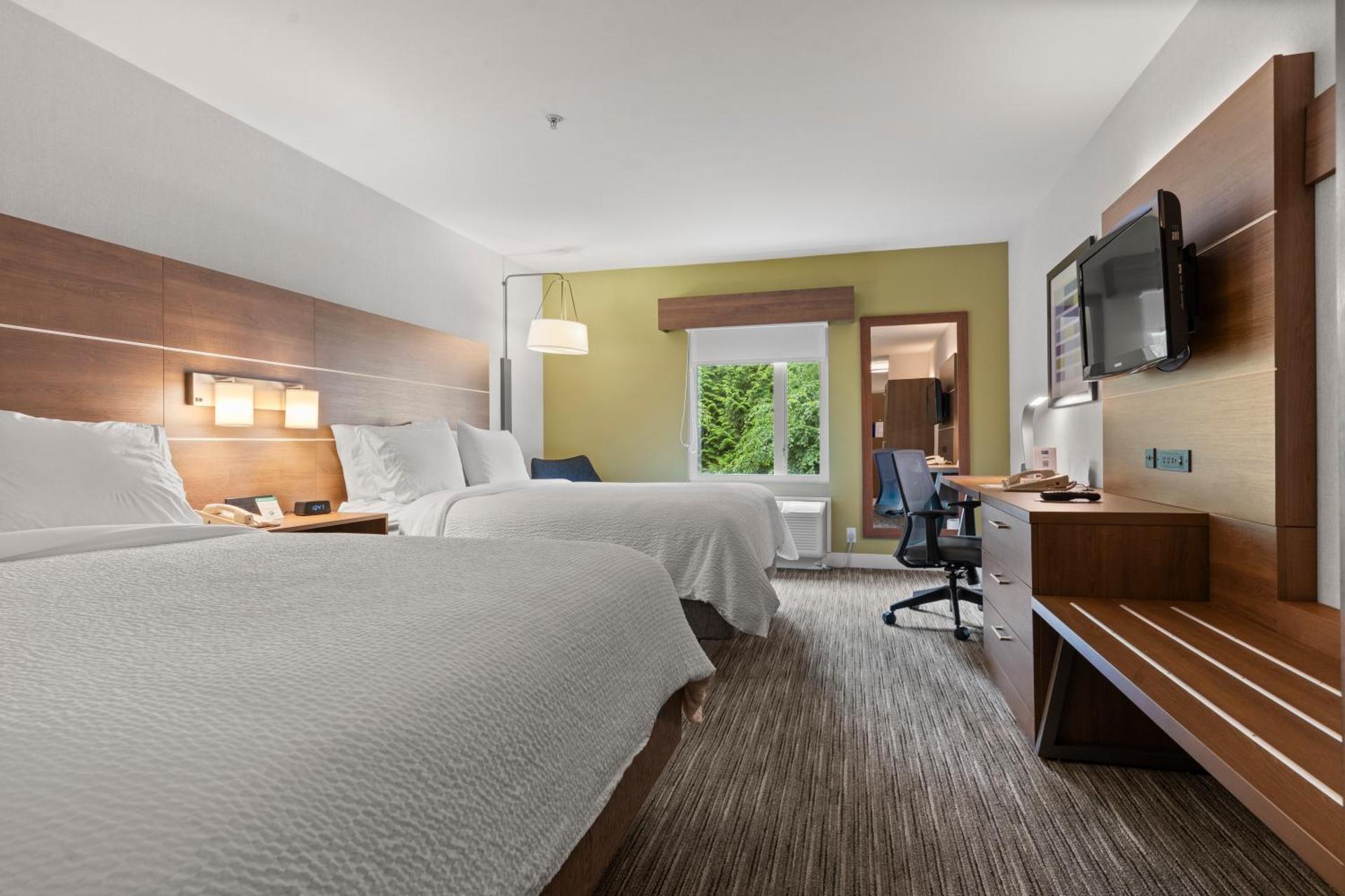 Holiday Inn Express and Suites Surrey by IHG