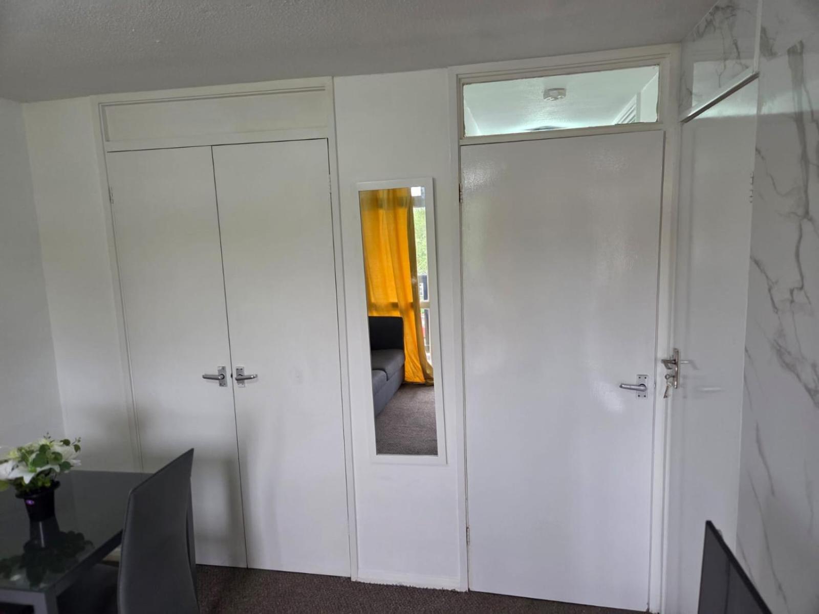 One bedroom apartment - Free Parking - Harlow - Close to Stansted Airport