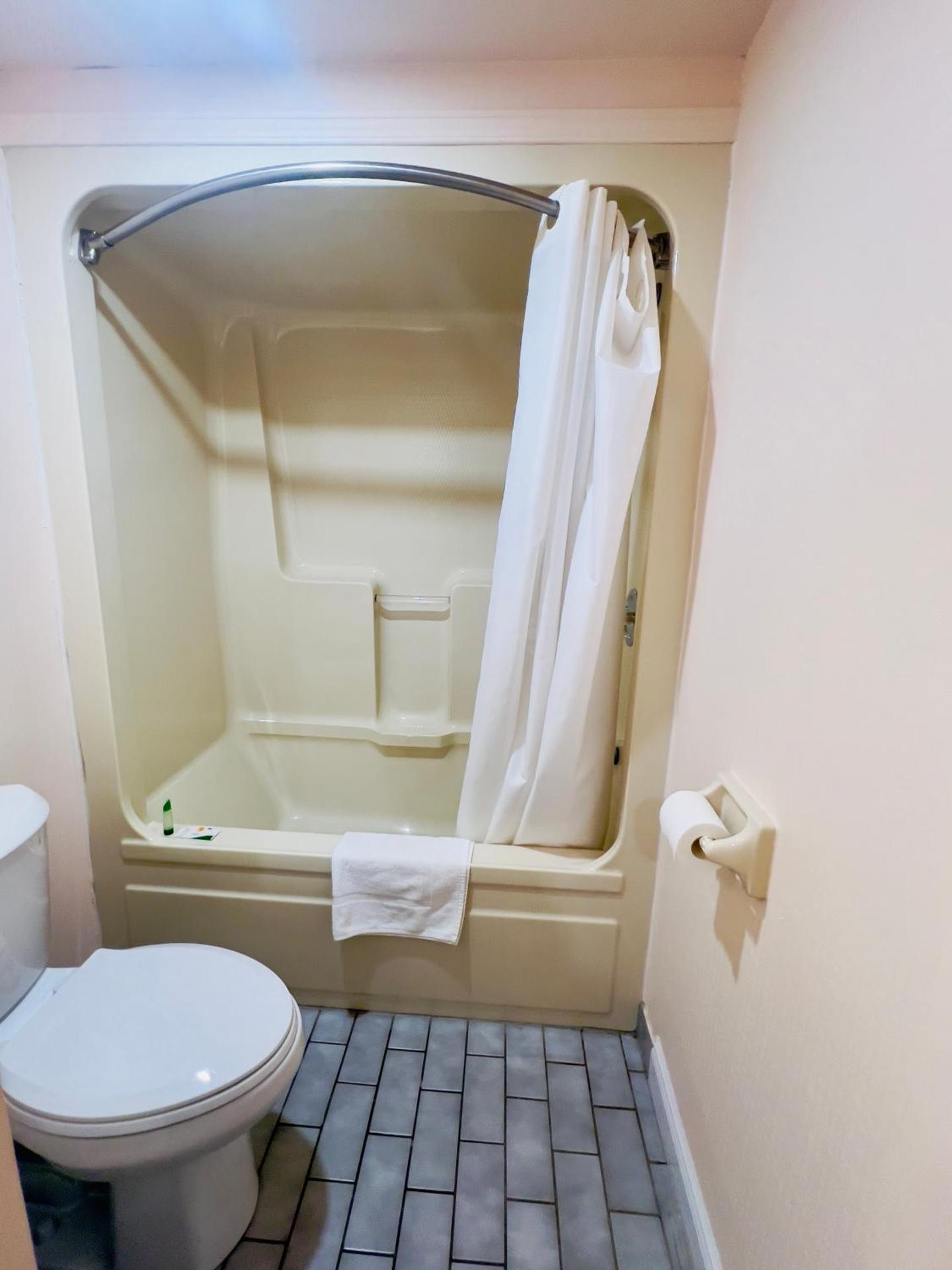 First Canada Hotel Cornwall Hwy 401 ON