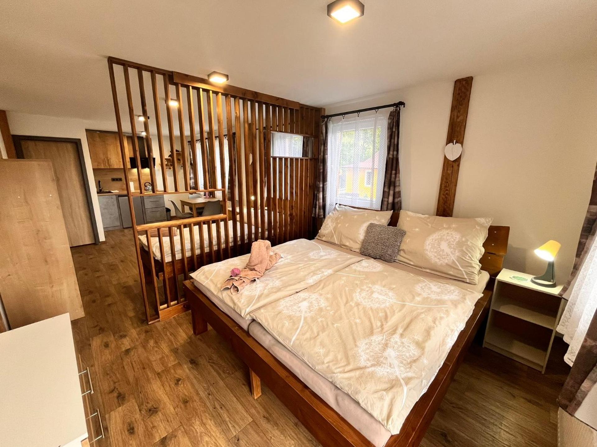 Camera Tripla con Vista Lago