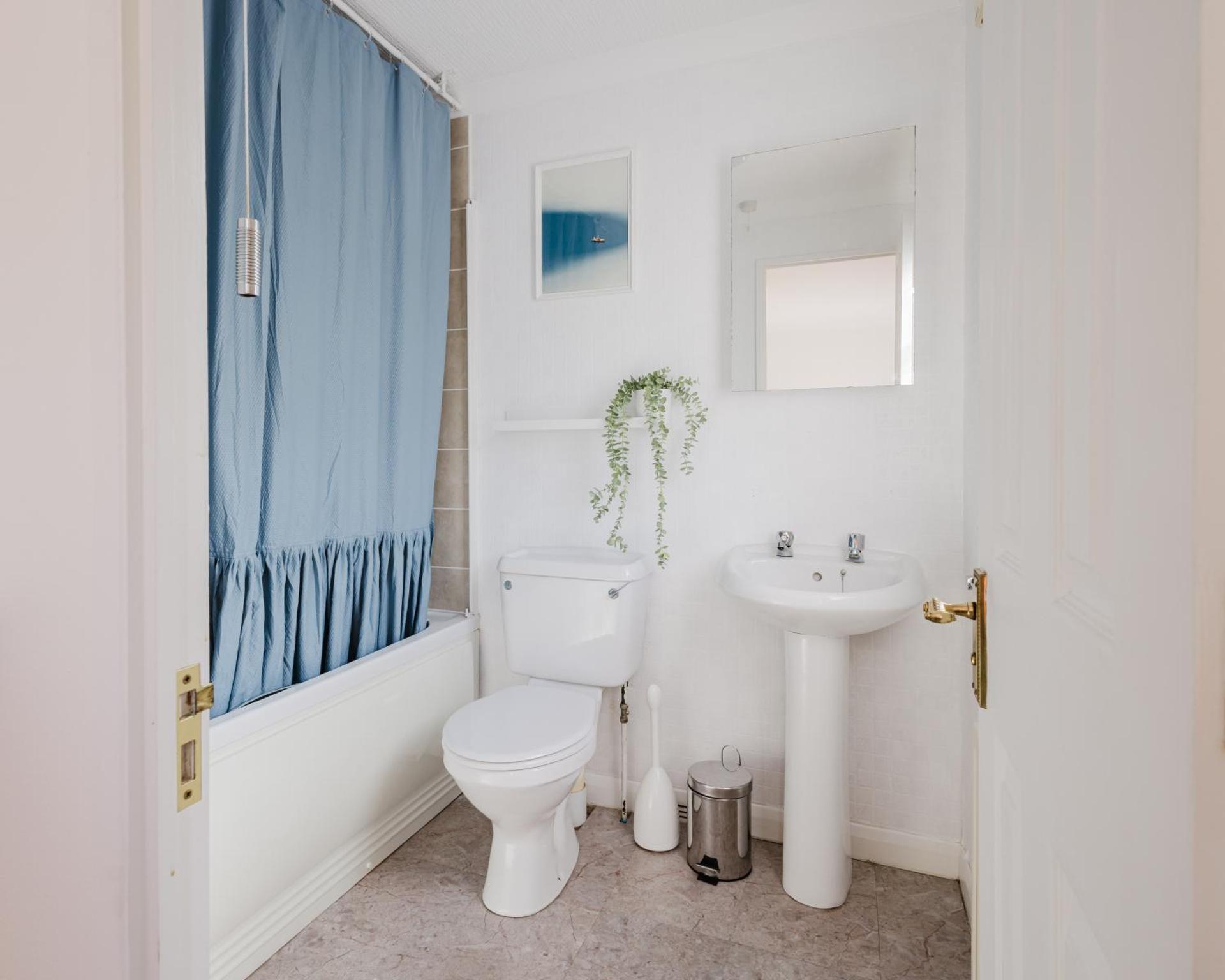 Restful Riverside Retreat