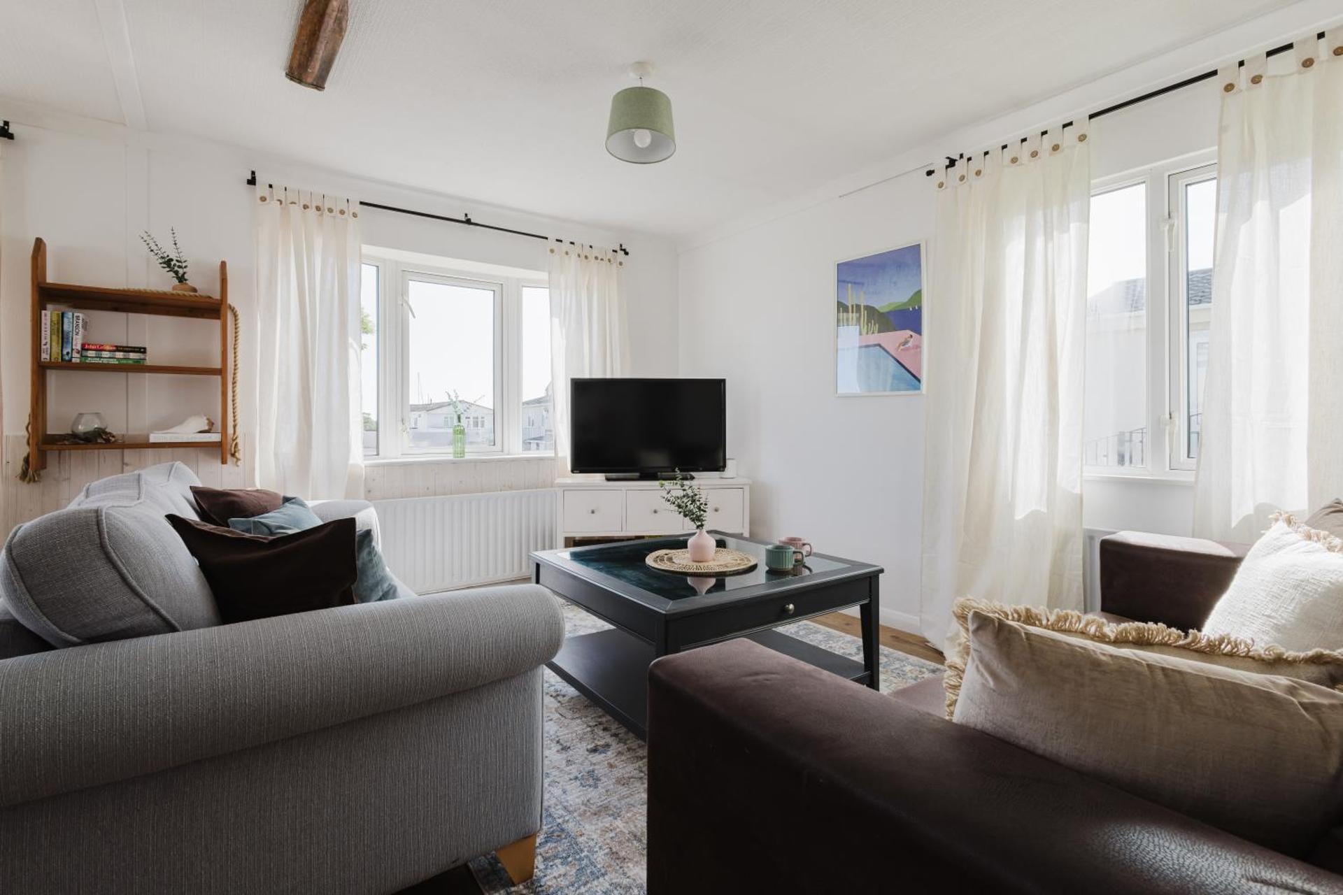 Restful Riverside Retreat