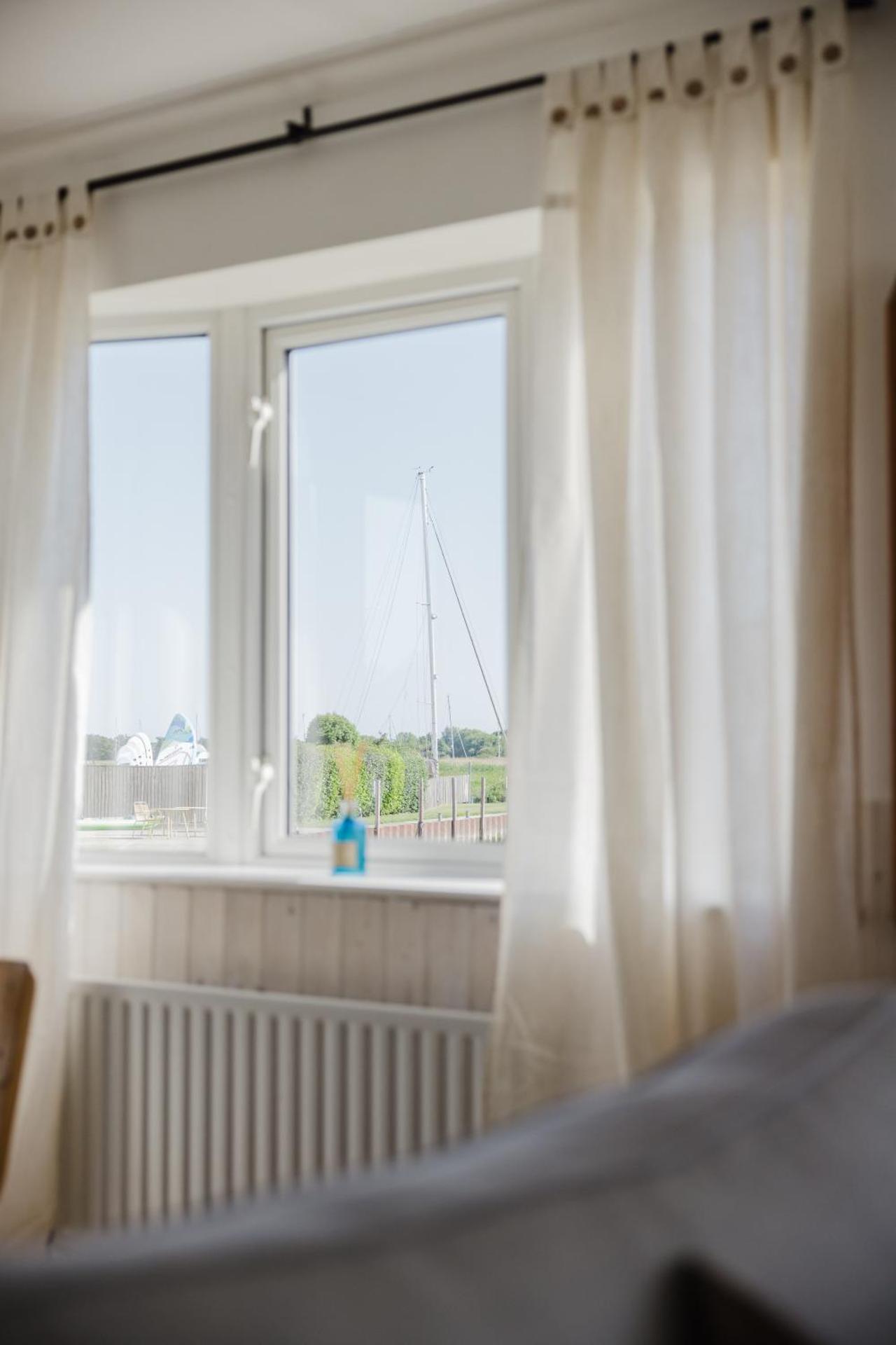 Restful Riverside Retreat