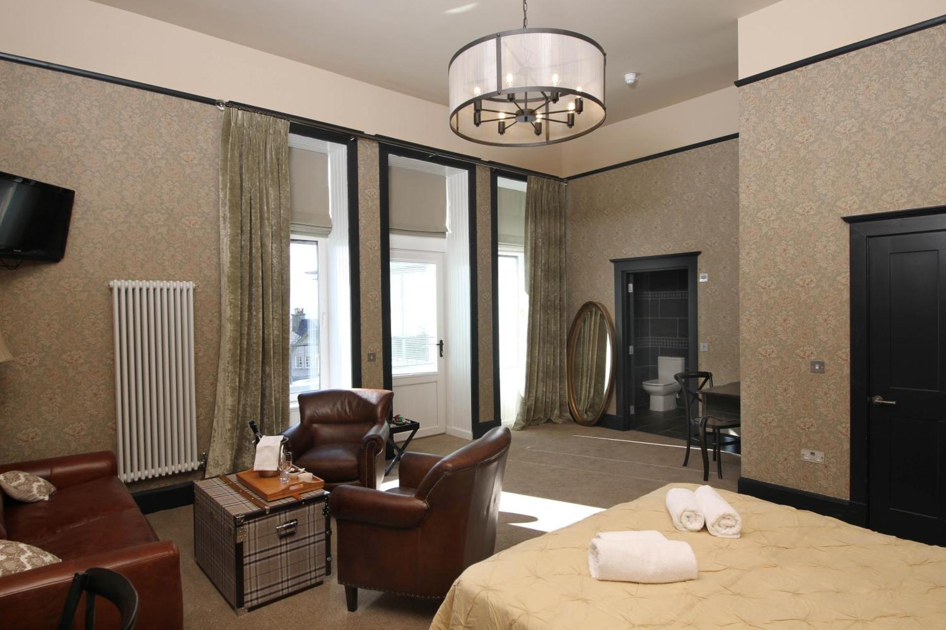 Photo of the whole room