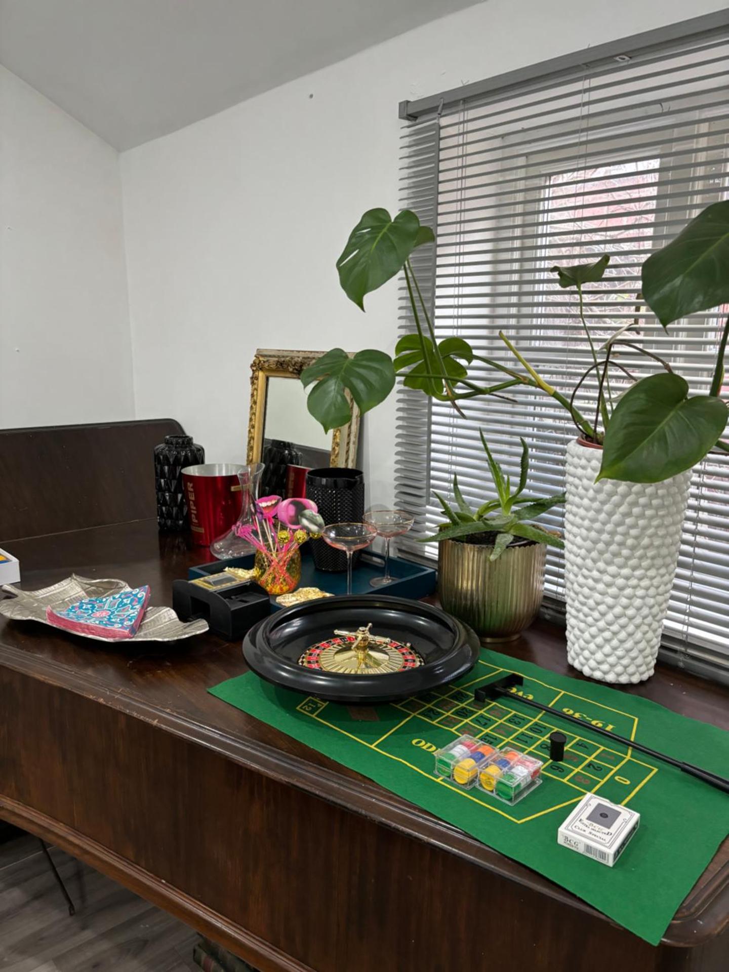 Hertford Home detached garden parking pet allowed