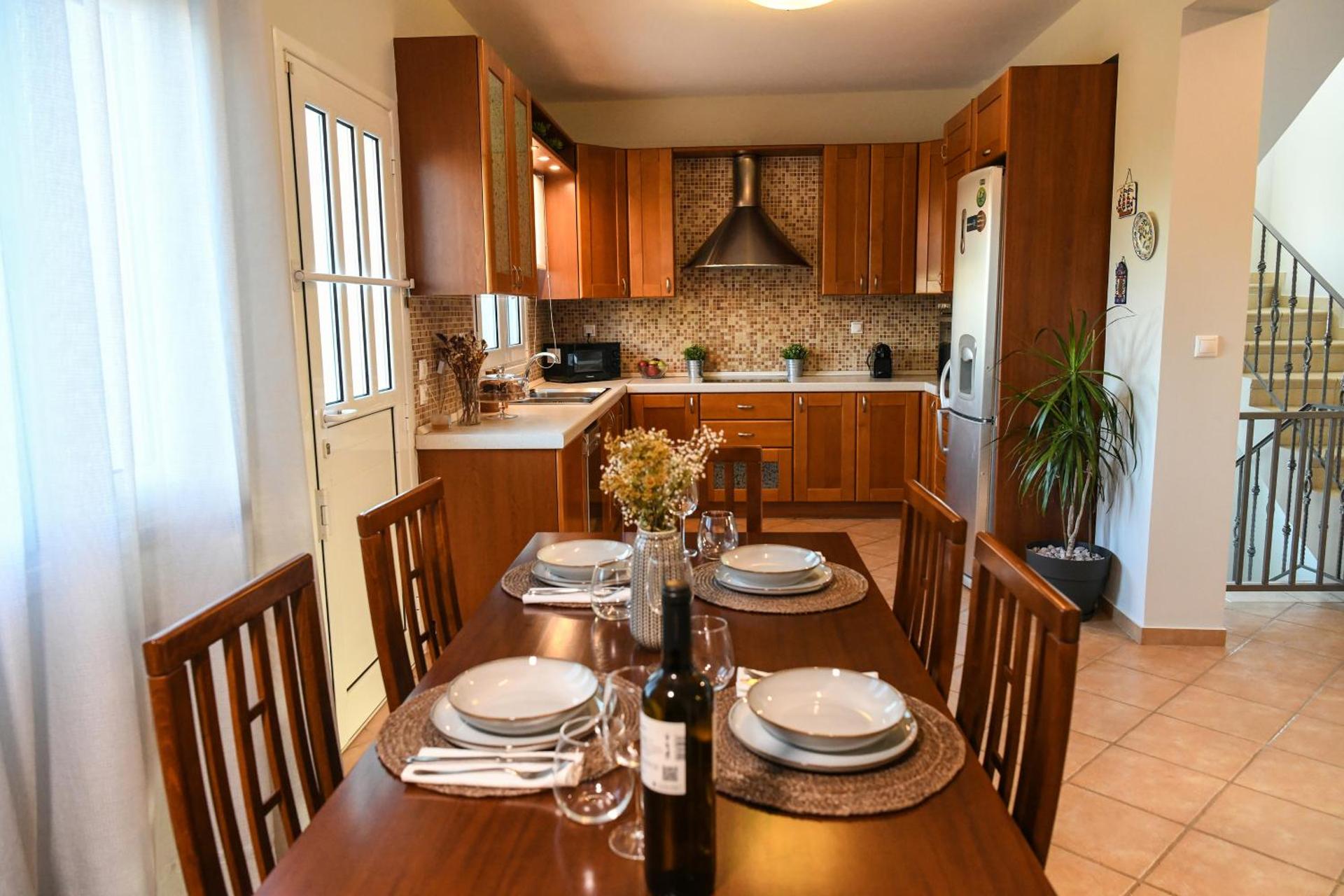 Corinthian Green Villa