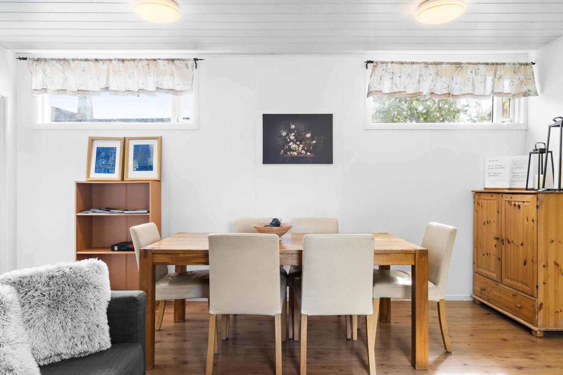 Cozy house by the river Ytri Rangá