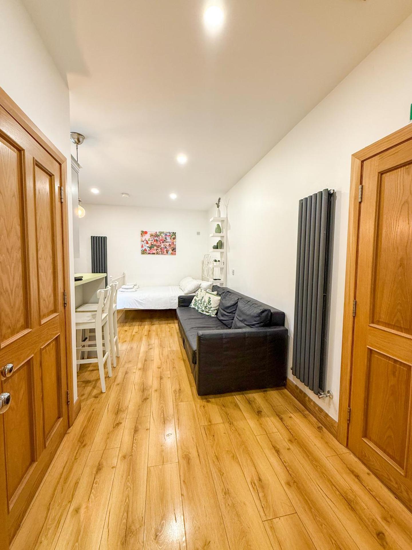 Bluebell Cottage - with hottub