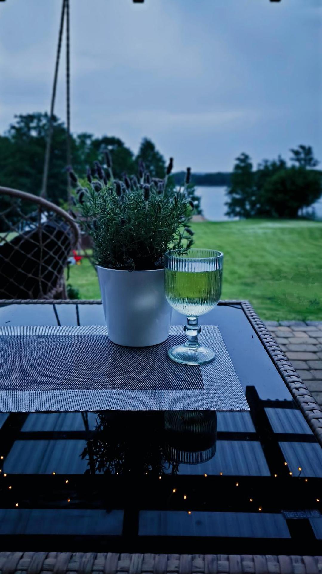 ODsapka-Dom nad jeziorem