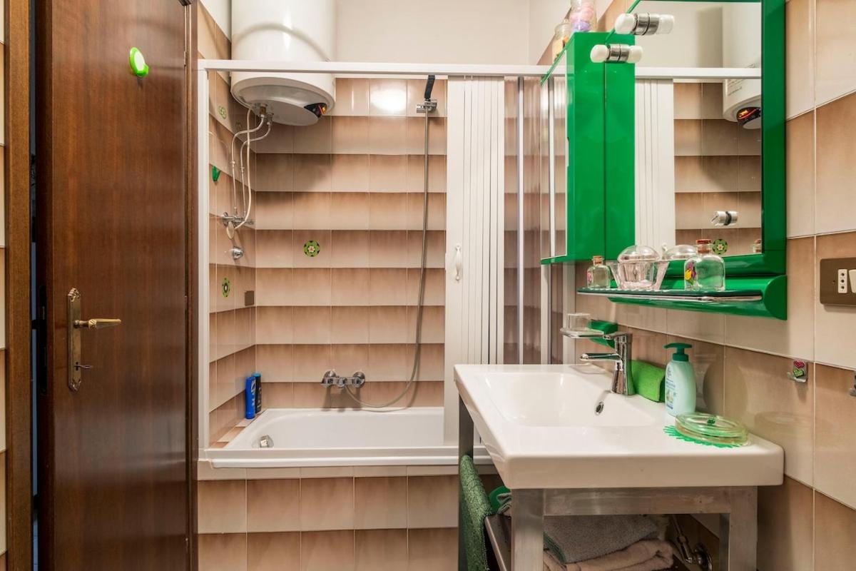 Vintage Lake Flat 20m from Lake Lugano