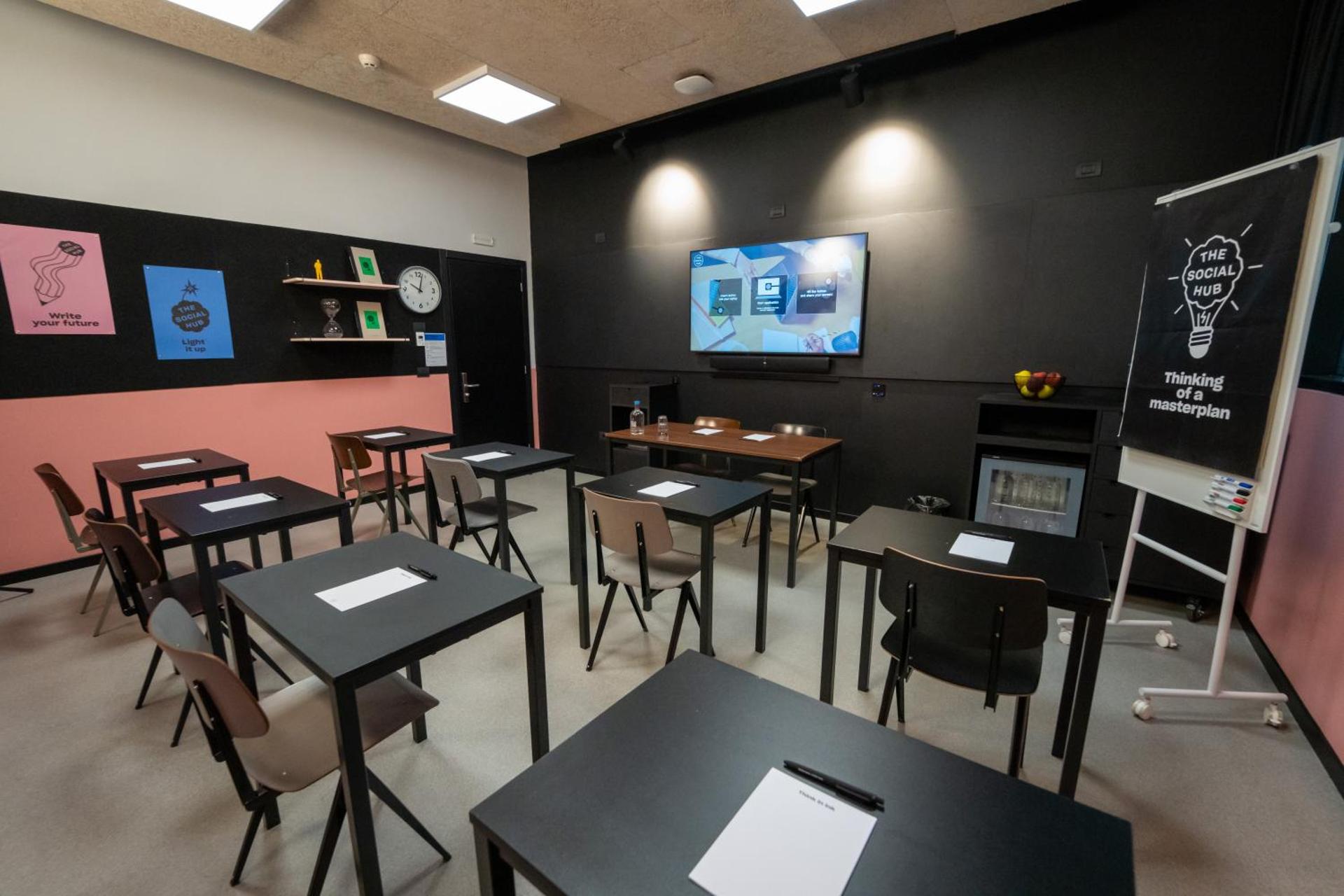 Meeting/conference room