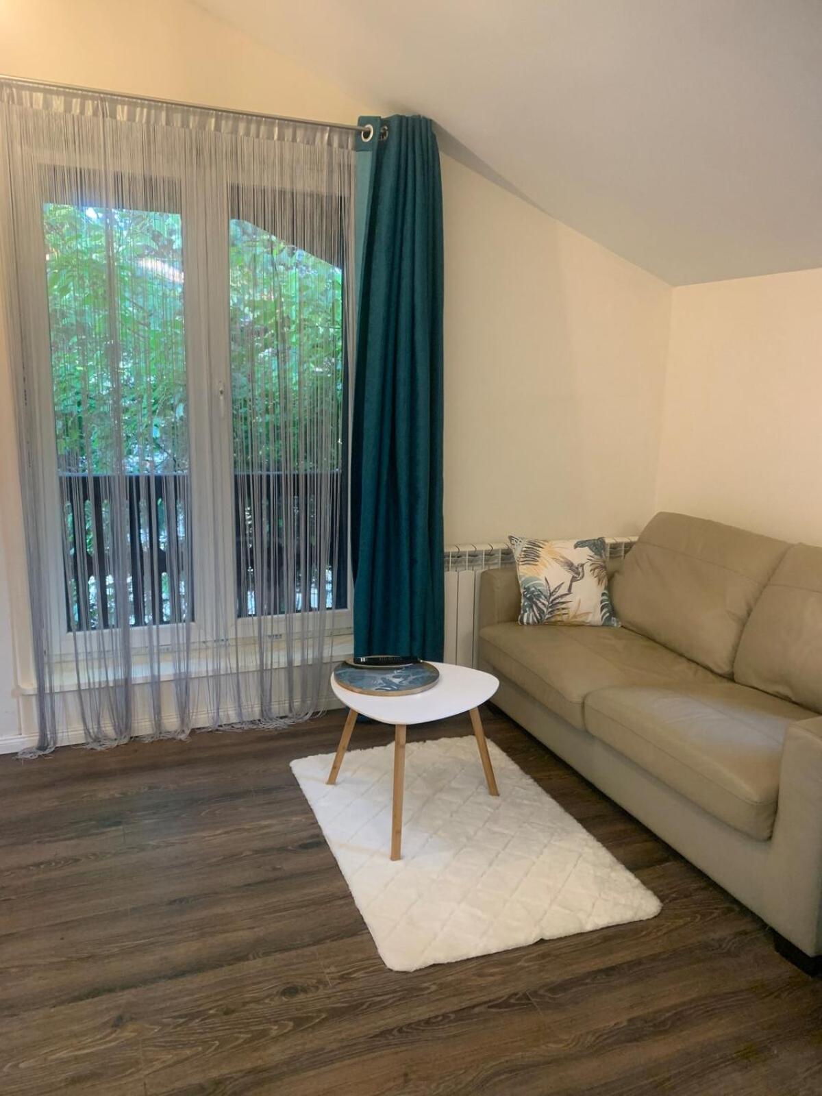 Studio Apartament z Tarasem